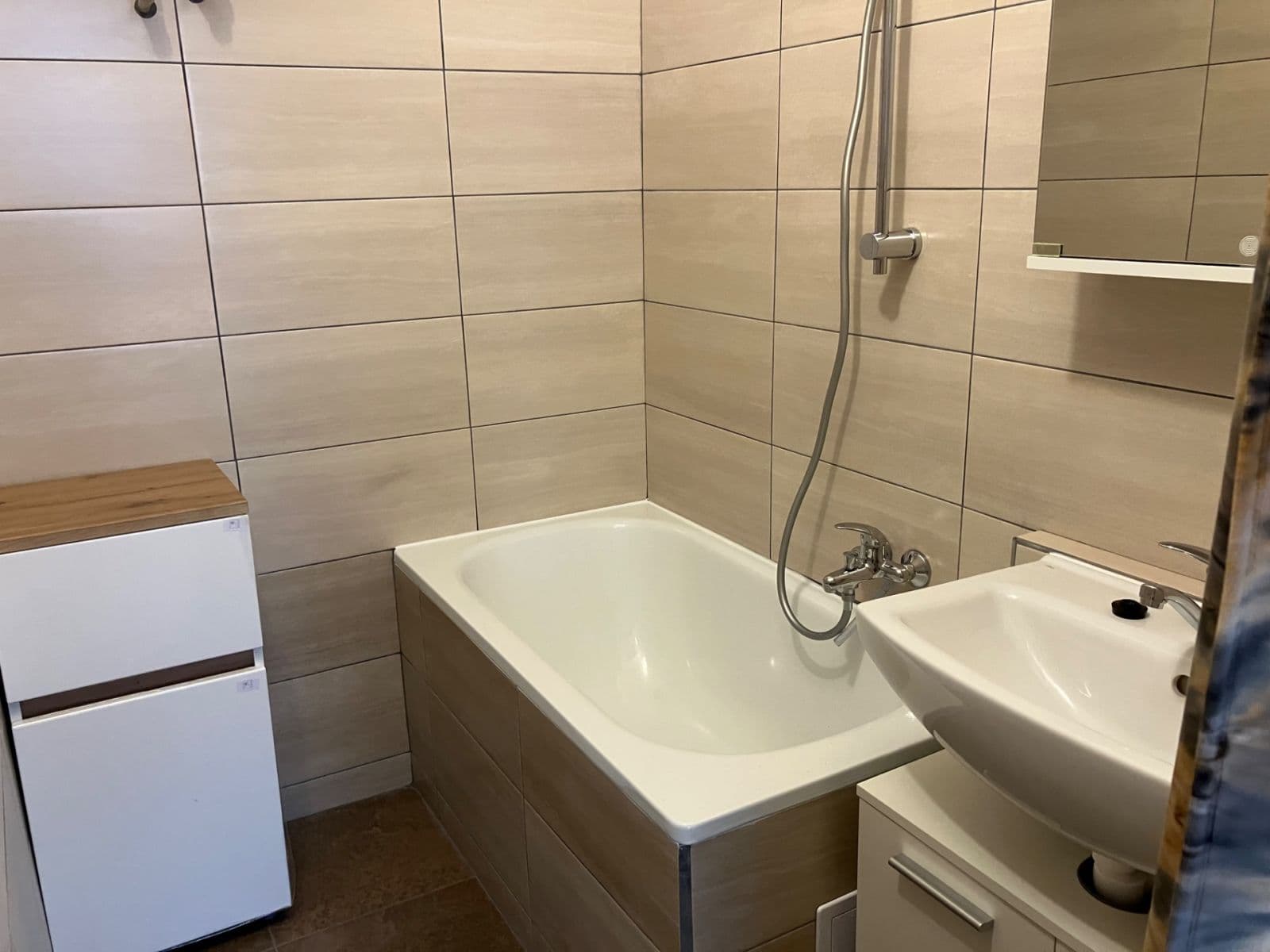 Prenájom bytu 1-izbový 43 m², Nuselská, Praha, Praha Prenájom bytu 1-izbový 43 m², Nuselská, Praha, Praha