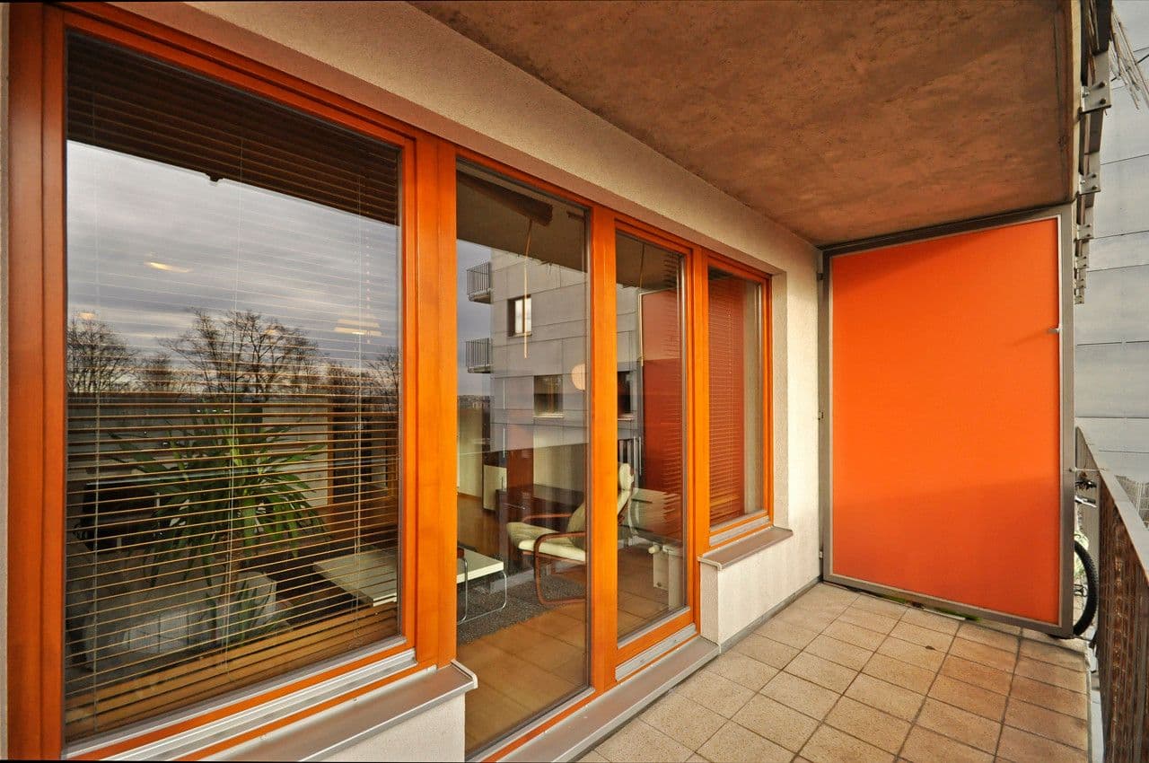 Prenájom bytu 1-izbový 38 m², Názovská, Praha, Praha Prenájom bytu 1-izbový 38 m², Názovská, Praha, Praha