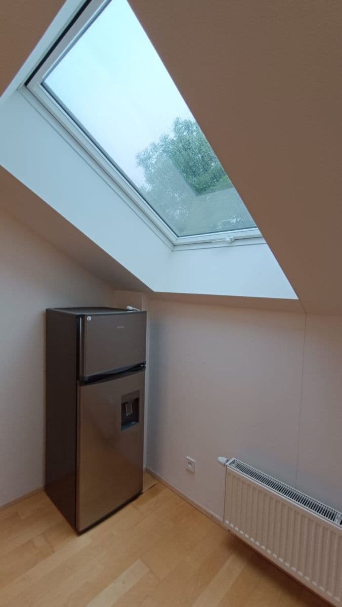 Prenájom bytu 2-izbový 42 m², Nerudova, Hradec Králové, Královéhradecký kraj Prenájom bytu 2-izbový 42 m², Nerudova, Hradec Králové, Královéhradecký kraj