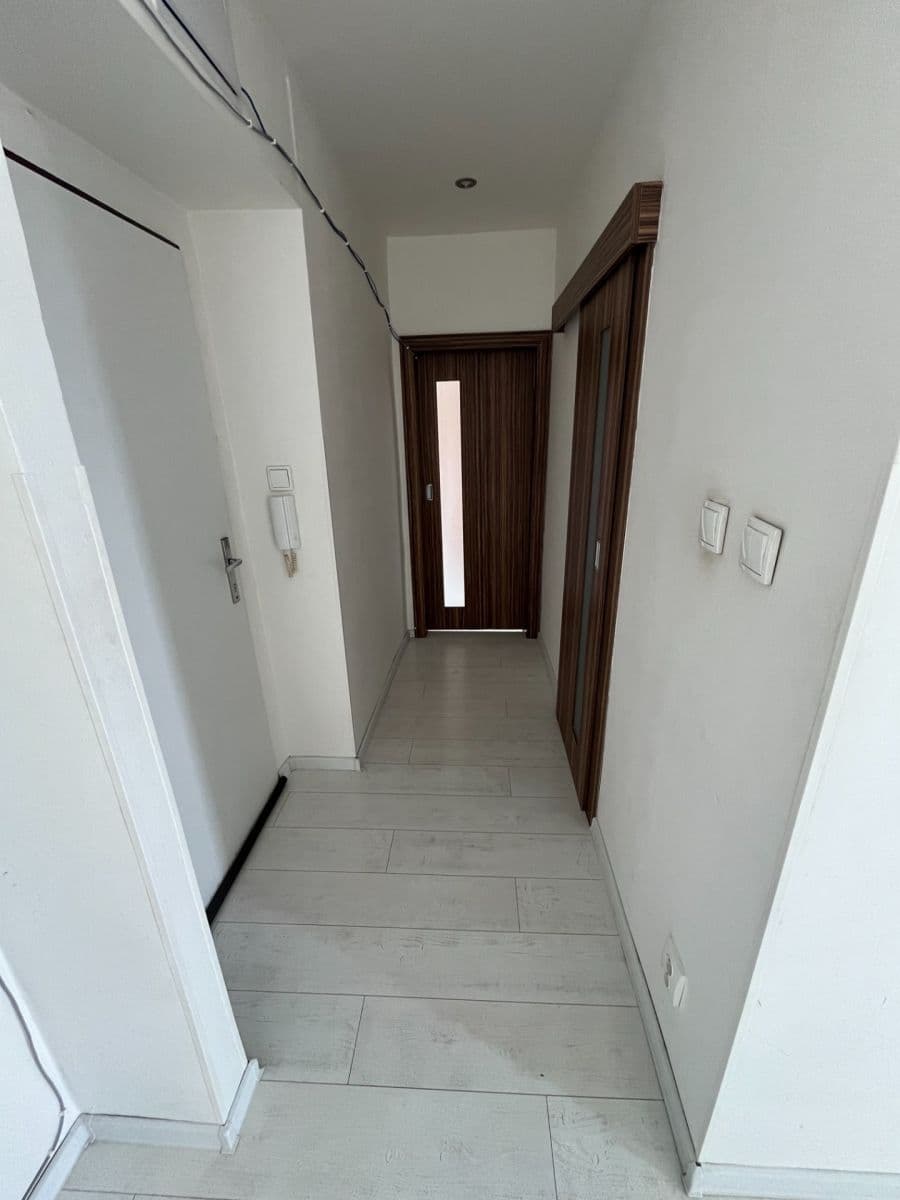 Prenájom bytu 2-izbový 55 m², Václava Řezáče, Klášterec nad Ohří, Ústecký kraj Prenájom bytu 2-izbový 55 m², Václava Řezáče, Klášterec nad Ohří, Ústecký kraj