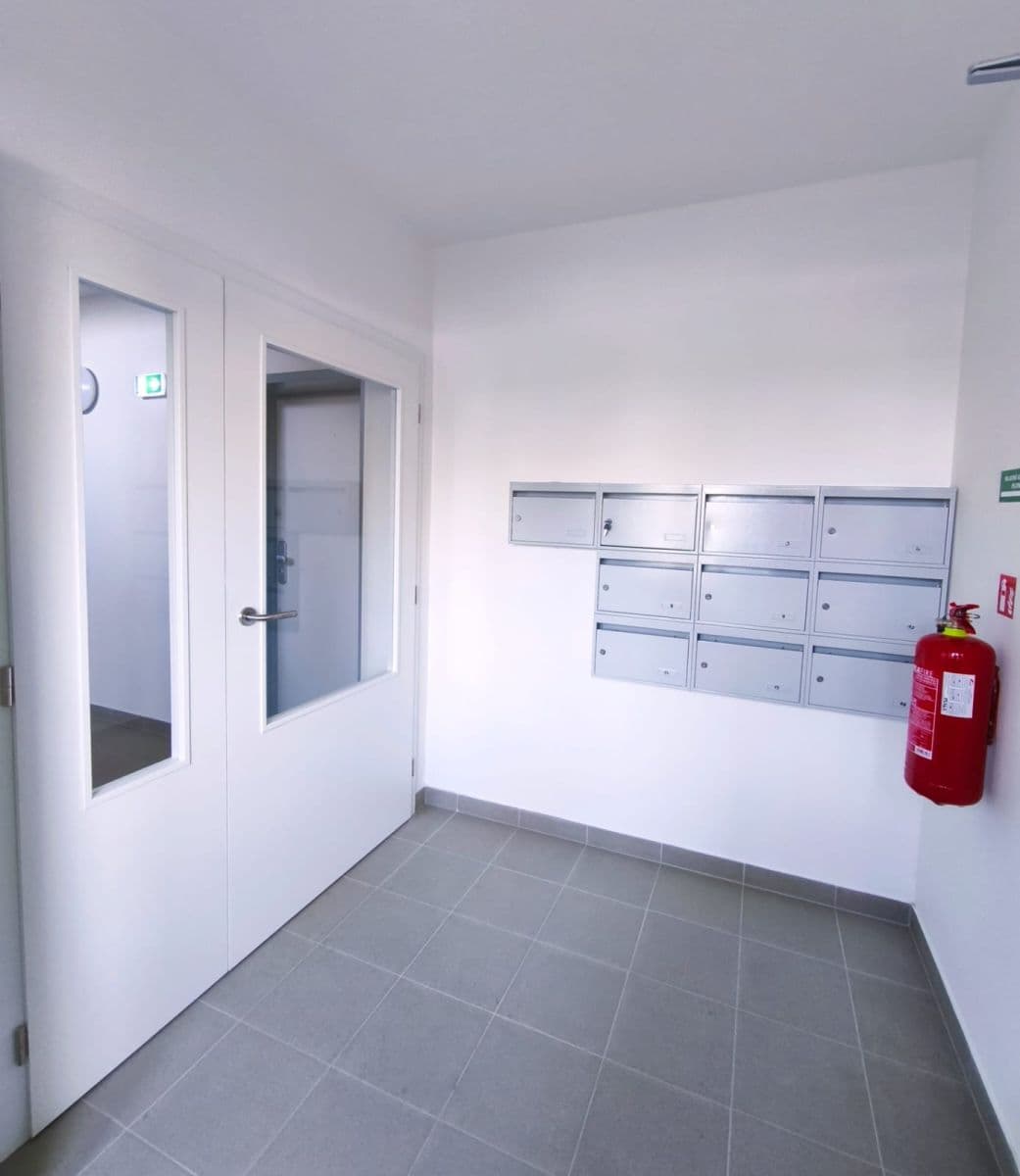 Predaj bytu 2-izbový 40 m², Vestecká, Nehvizdy, Středočeský kraj Predaj bytu 2-izbový 40 m², Vestecká, Nehvizdy, Středočeský kraj