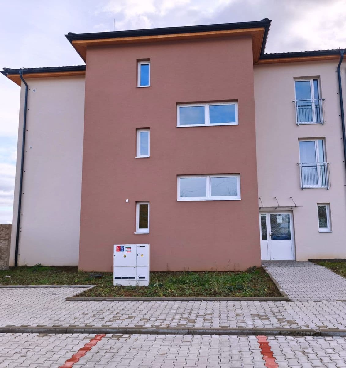 Predaj bytu 2-izbový 40 m², Vestecká, Nehvizdy, Středočeský kraj Predaj bytu 2-izbový 40 m², Vestecká, Nehvizdy, Středočeský kraj
