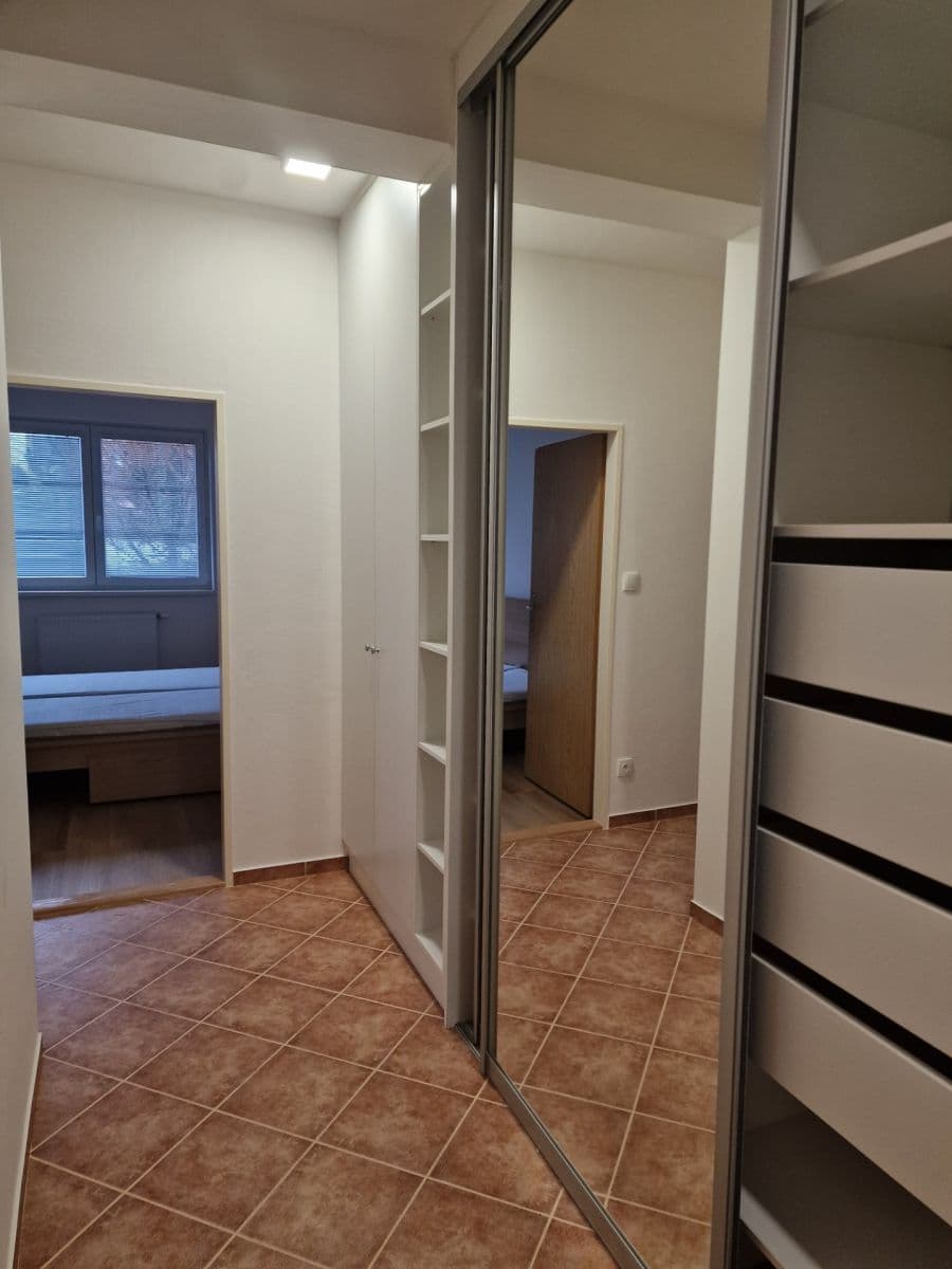 Prenájom bytu 2-izbový 51 m², Lesní, Holubice, Středočeský kraj Prenájom bytu 2-izbový 51 m², Lesní, Holubice, Středočeský kraj