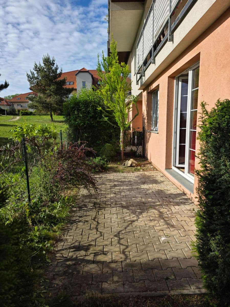 Prenájom bytu 2-izbový 51 m², Lesní, Holubice, Středočeský kraj Prenájom bytu 2-izbový 51 m², Lesní, Holubice, Středočeský kraj