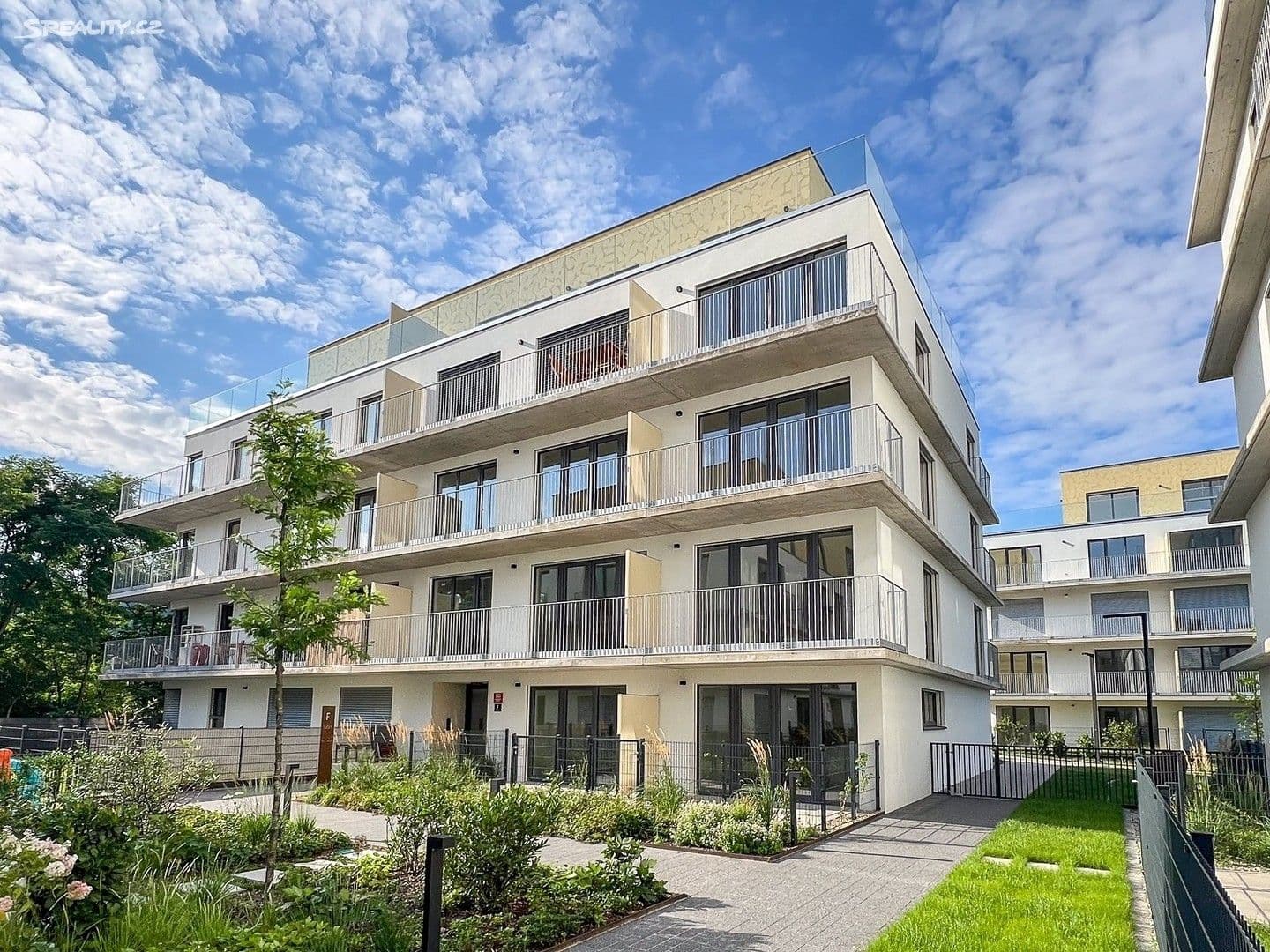 Prenájom bytu 1-izbový 32 m², Šenácká, Praha, Praha Prenájom bytu 1-izbový 32 m², Šenácká, Praha, Praha