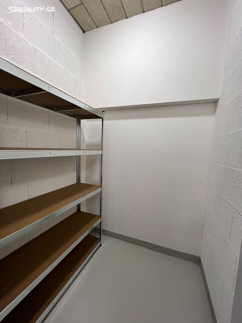 Prenájom bytu 1-izbový 32 m², Šenácká, Praha, Praha Prenájom bytu 1-izbový 32 m², Šenácká, Praha, Praha