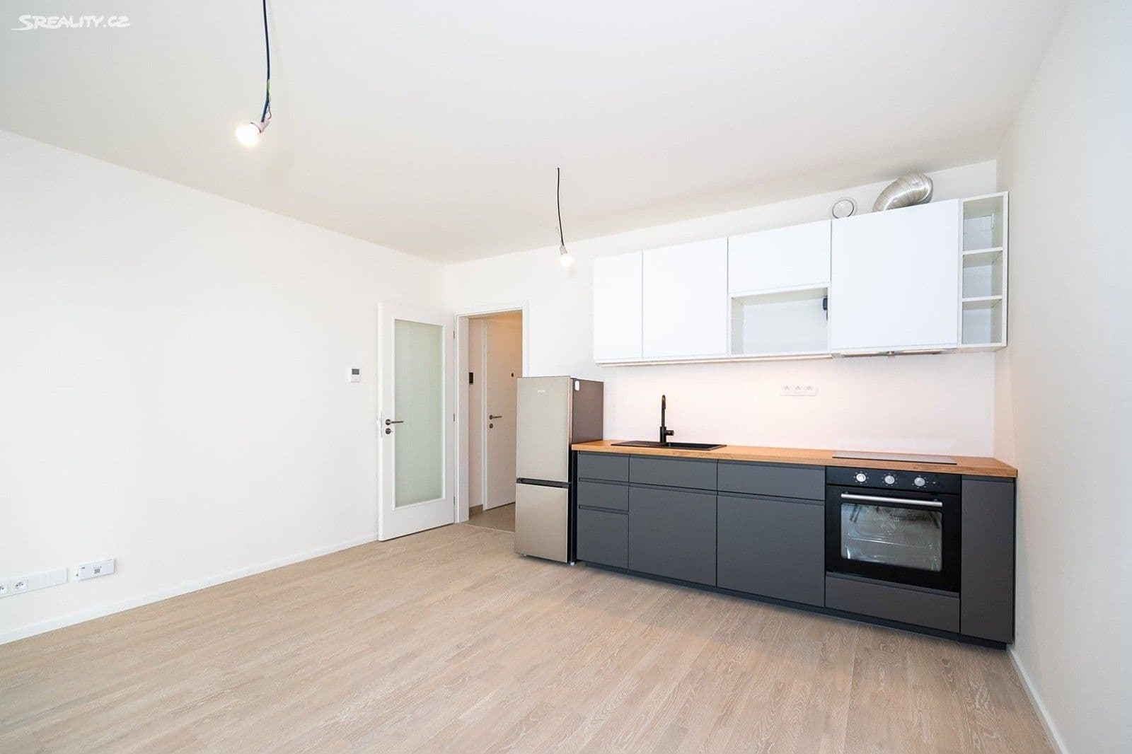 Prenájom bytu 1-izbový 32 m², Šenácká, Praha, Praha Prenájom bytu 1-izbový 32 m², Šenácká, Praha, Praha