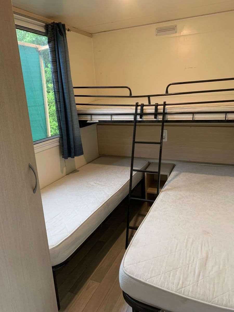 Prenájom domu 25 m², pozemek 70 m², Praha, Praha Prenájom domu 25 m², pozemek 70 m², Praha, Praha