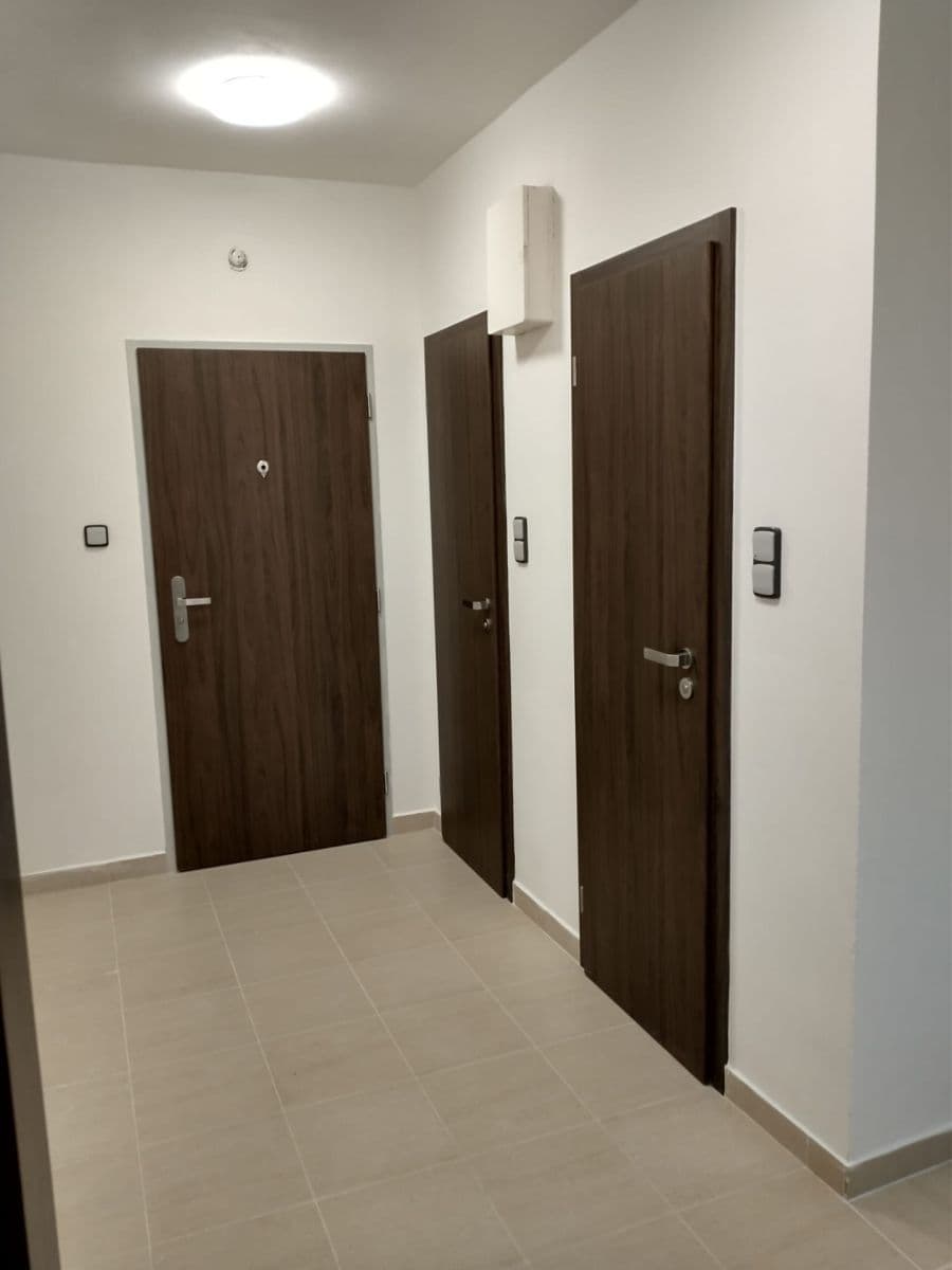 Prenájom bytu 2-izbový 53 m², Počernická, Praha, Praha Prenájom bytu 2-izbový 53 m², Počernická, Praha, Praha