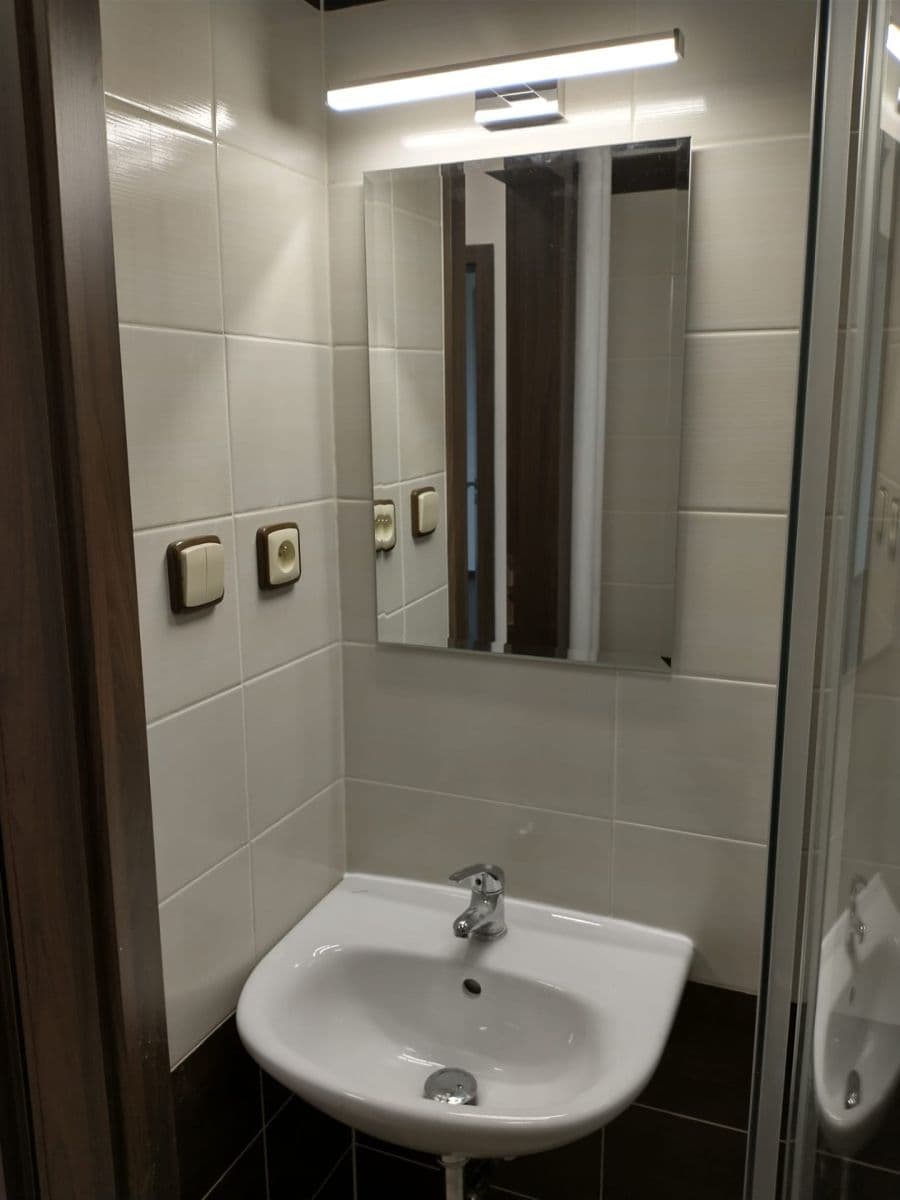 Prenájom bytu 2-izbový 53 m², Počernická, Praha, Praha Prenájom bytu 2-izbový 53 m², Počernická, Praha, Praha