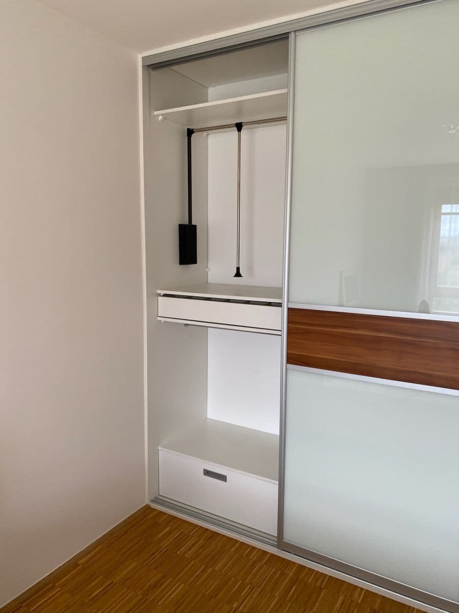 Prenájom bytu 2-izbový 68 m², Univerzitní, Praha, Praha Prenájom bytu 2-izbový 68 m², Univerzitní, Praha, Praha