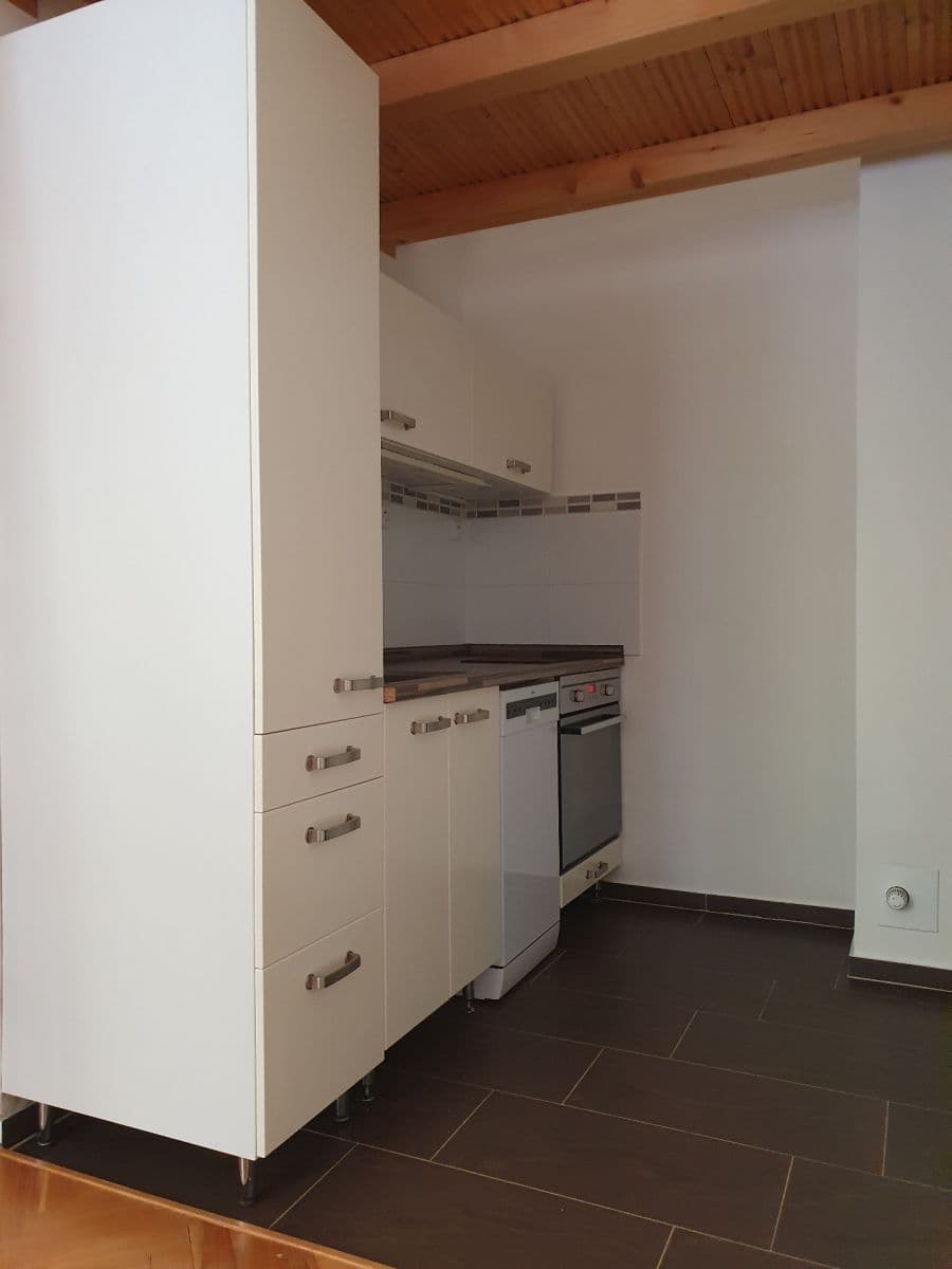 Prenájom bytu 2-izbový 40 m², Šumavská, Praha, Praha Prenájom bytu 2-izbový 40 m², Šumavská, Praha, Praha