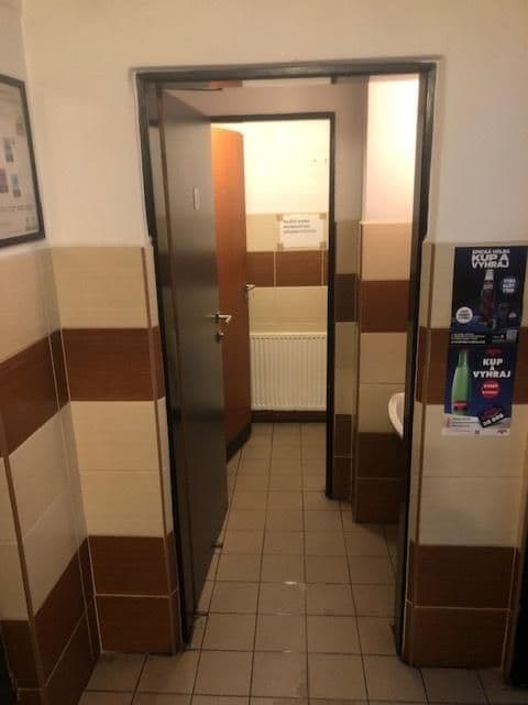 Prenájom nebytového priestoru 300 m², Přátelství, Praha, Praha Prenájom nebytového priestoru 300 m², Přátelství, Praha, Praha