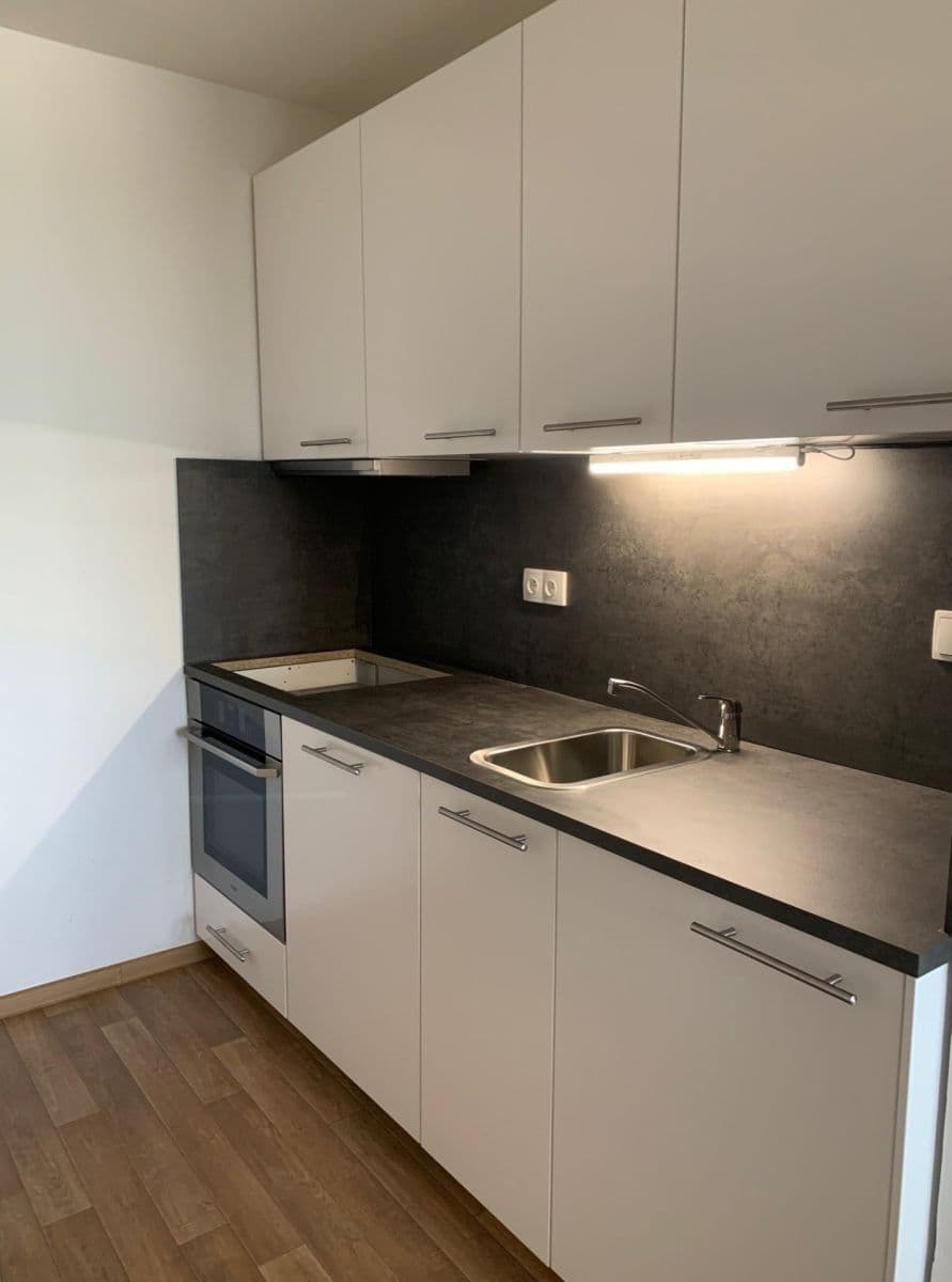 Prenájom bytu 2-izbový 43 m², Dr. Horákové, Poděbrady, Středočeský kraj Prenájom bytu 2-izbový 43 m², Dr. Horákové, Poděbrady, Středočeský kraj