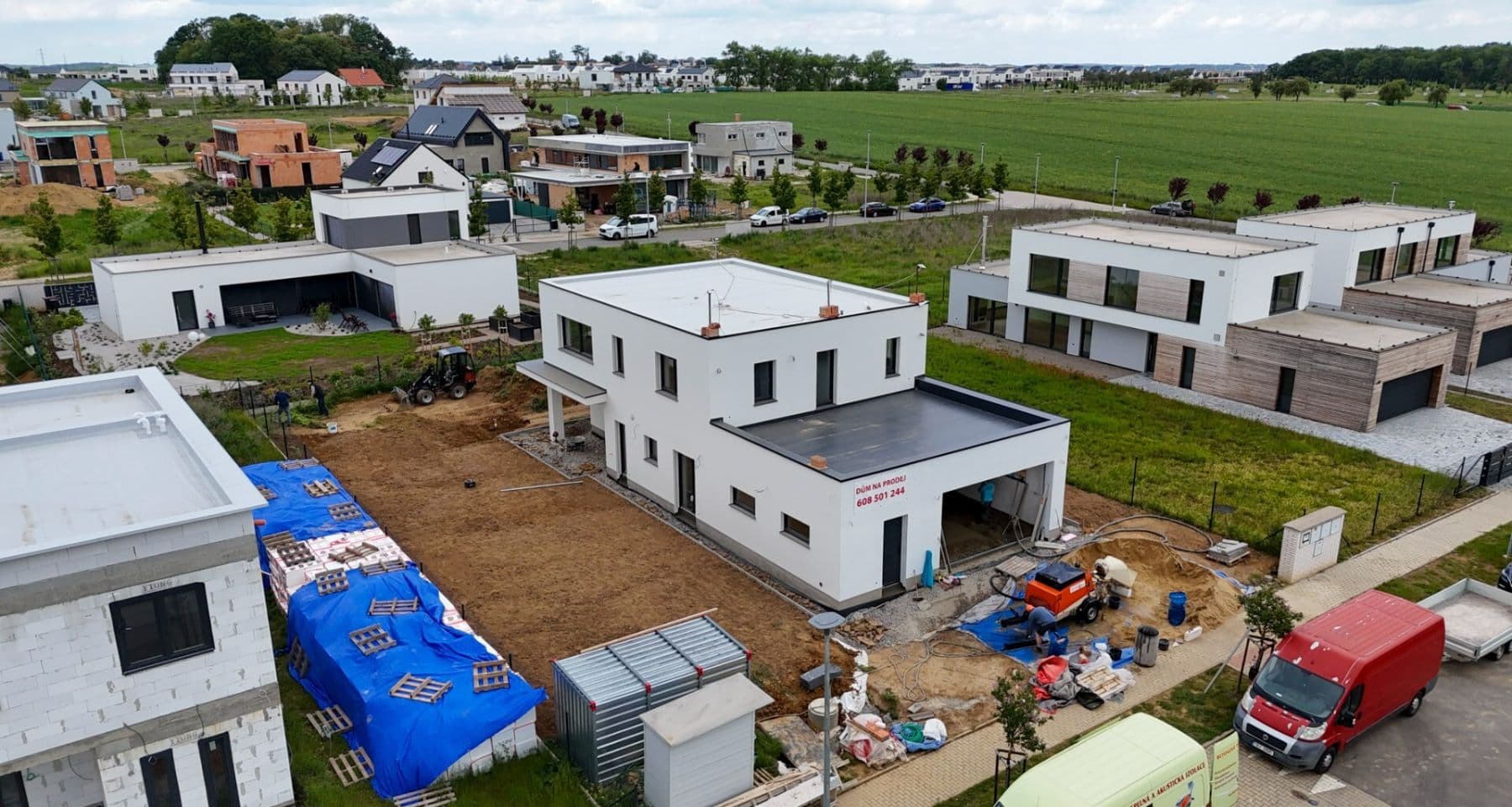 Predaj domu 226 m², pozemek 816 m², U Sadaře, Vysoký Újezd, Středočeský kraj Predaj domu 226 m², pozemek 816 m², U Sadaře, Vysoký Újezd, Středočeský kraj