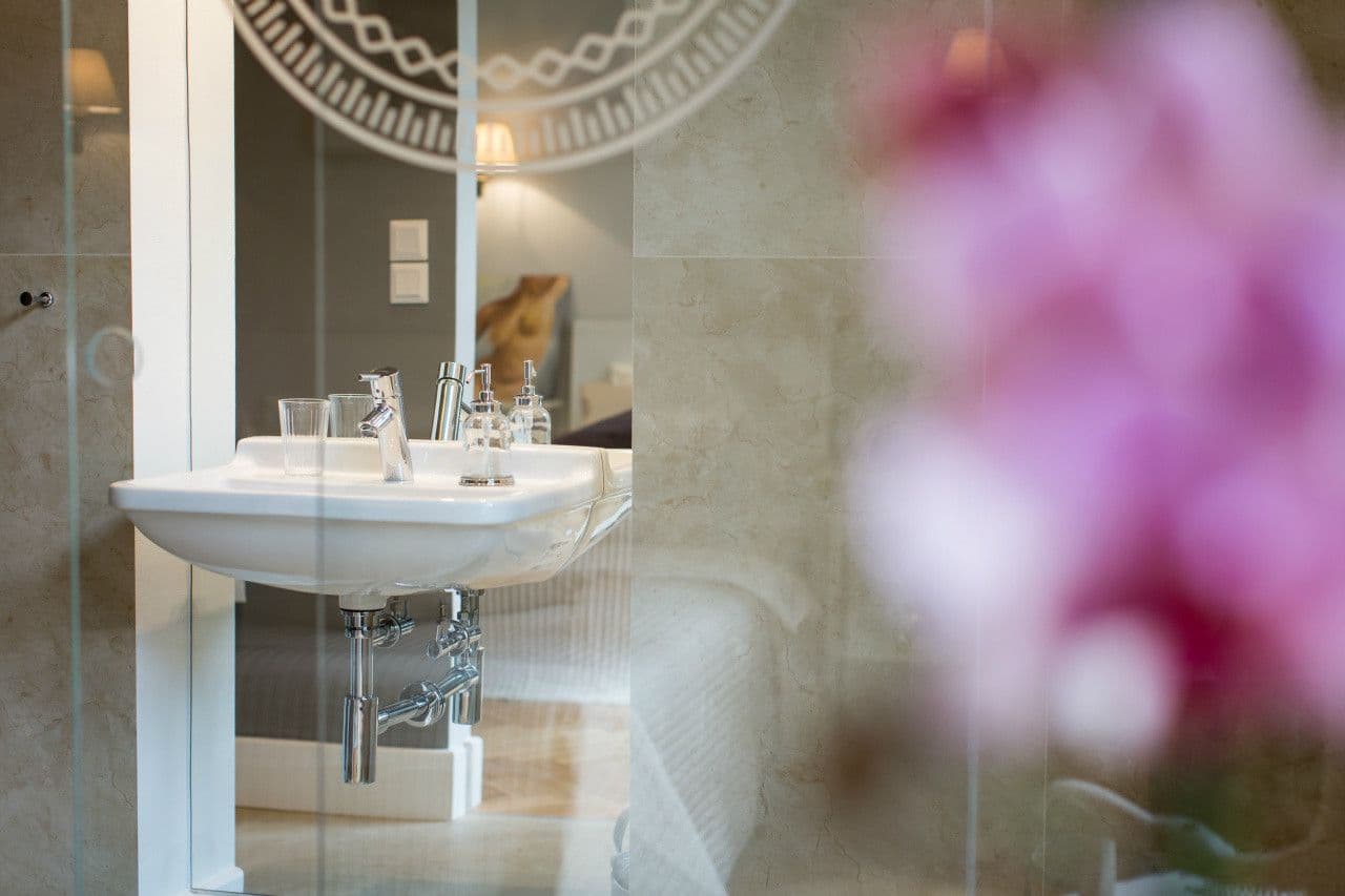 Prenájom bytu 80 m², Na Hutích, Praha, Praha Prenájom bytu 80 m², Na Hutích, Praha, Praha