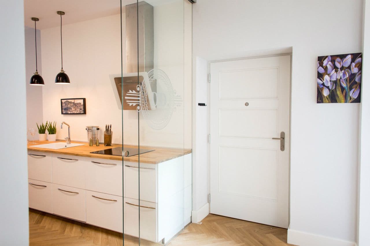 Prenájom bytu 80 m², Na Hutích, Praha, Praha Prenájom bytu 80 m², Na Hutích, Praha, Praha