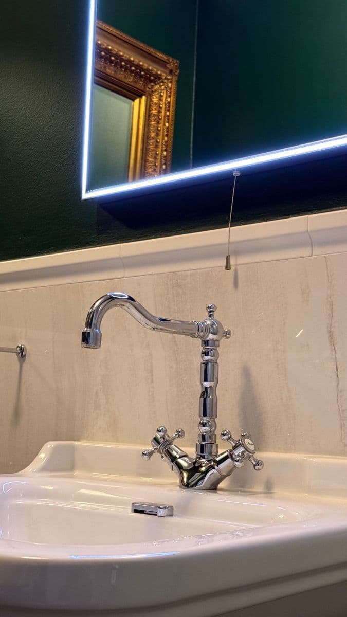 Prenájom bytu 80 m², Na Hutích, Praha, Praha Prenájom bytu 80 m², Na Hutích, Praha, Praha