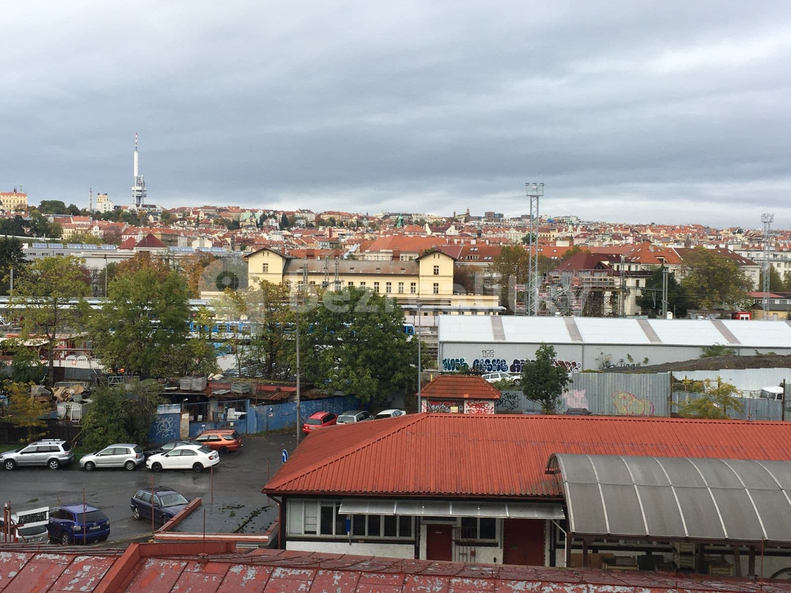 Prenájom bytu 1-izbový 32 m², U Pernštejnských, Praha, Praha Prenájom bytu 1-izbový 32 m², U Pernštejnských, Praha, Praha