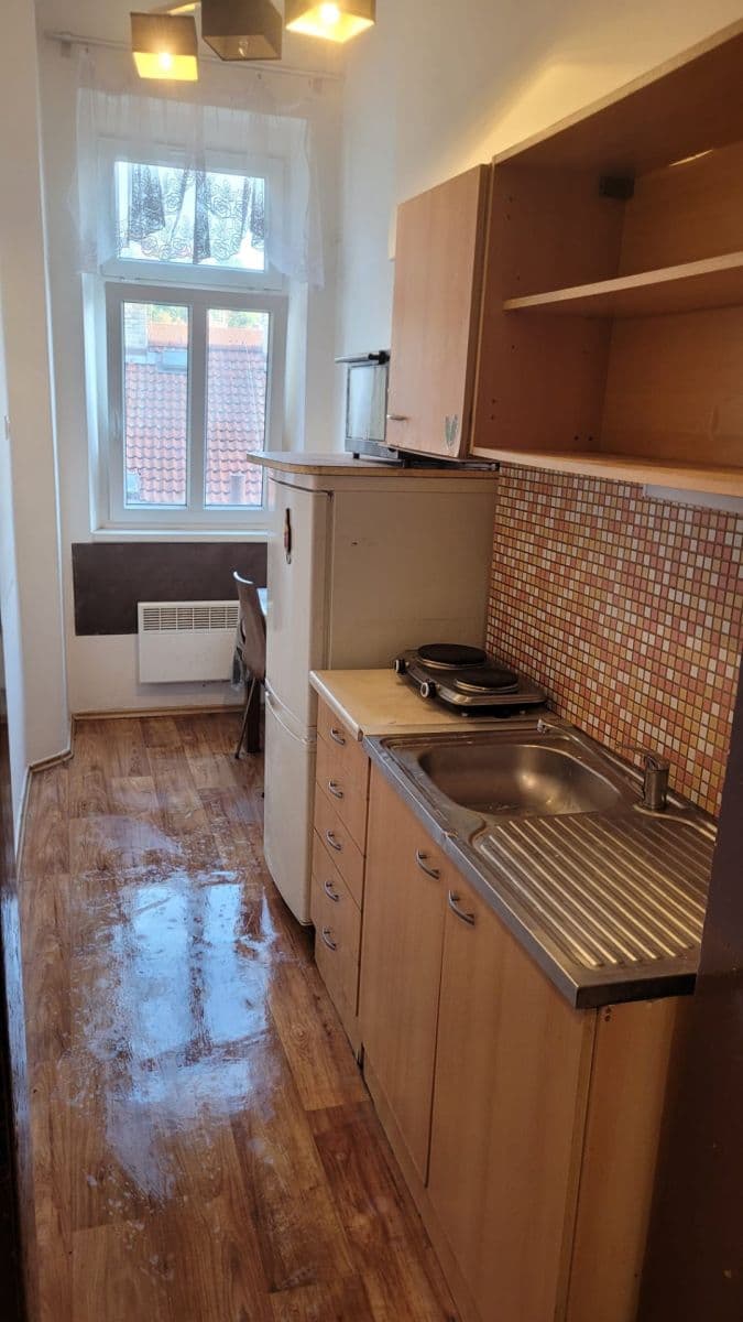 Prenájom bytu 1-izbový 26 m², Holečkova, Praha, Praha Prenájom bytu 1-izbový 26 m², Holečkova, Praha, Praha