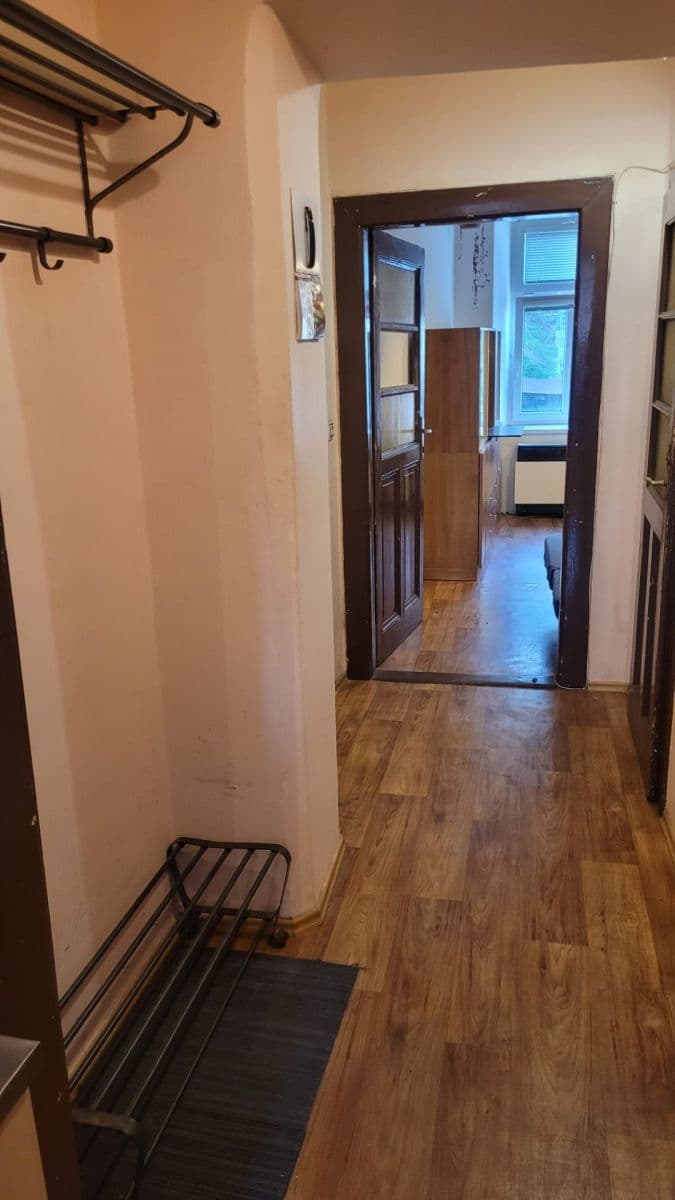 Prenájom bytu 1-izbový 26 m², Holečkova, Praha, Praha Prenájom bytu 1-izbový 26 m², Holečkova, Praha, Praha