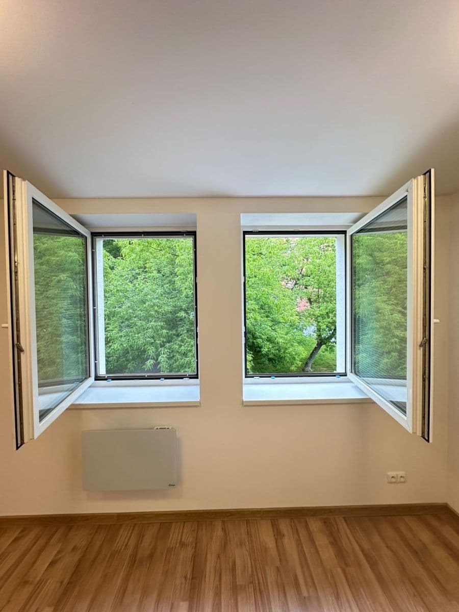 Prenájom bytu 2-izbový 70 m², Před Ústavem, Praha, Praha Prenájom bytu 2-izbový 70 m², Před Ústavem, Praha, Praha