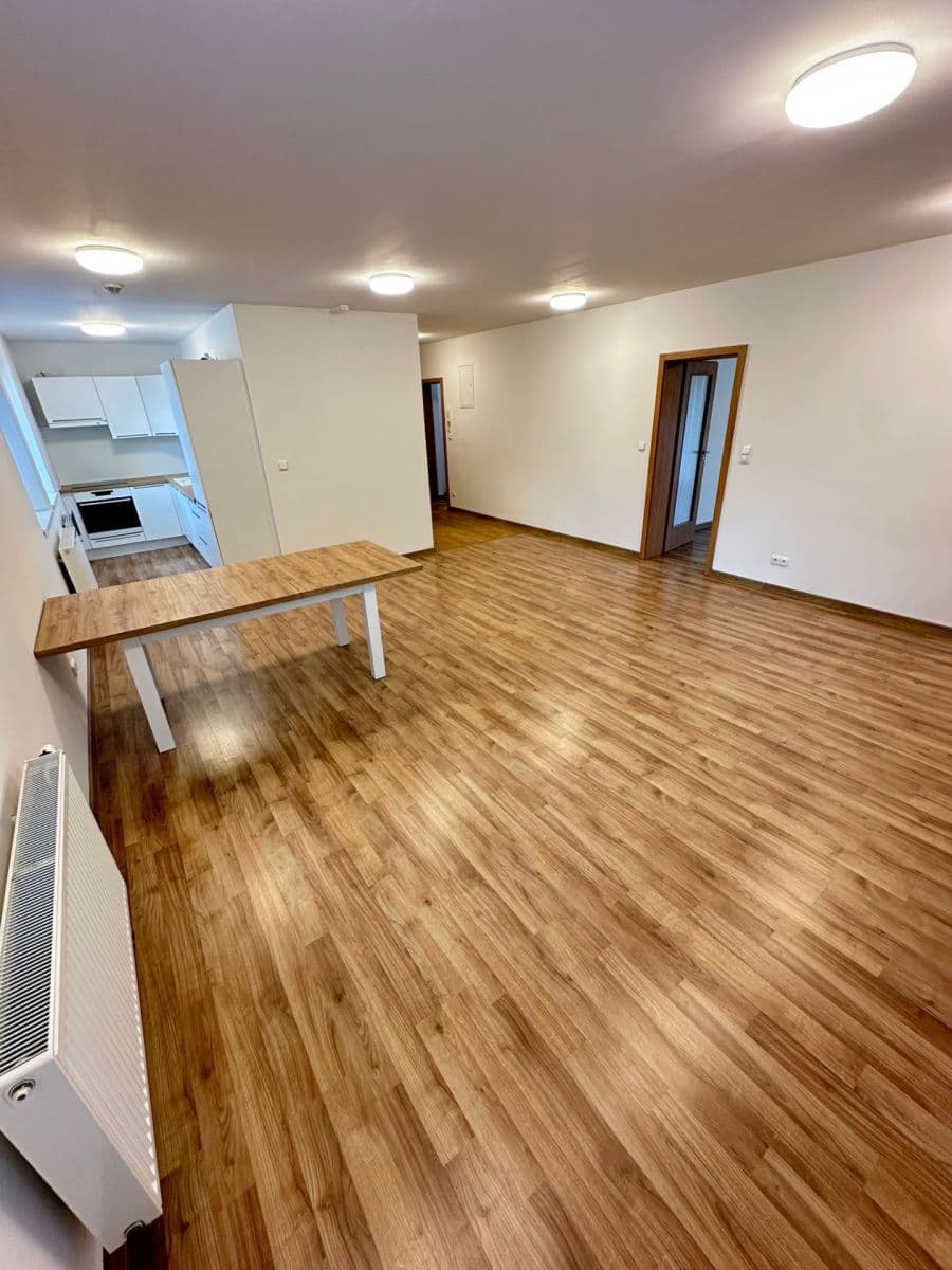 Prenájom bytu 2-izbový 70 m², Před Ústavem, Praha, Praha Prenájom bytu 2-izbový 70 m², Před Ústavem, Praha, Praha