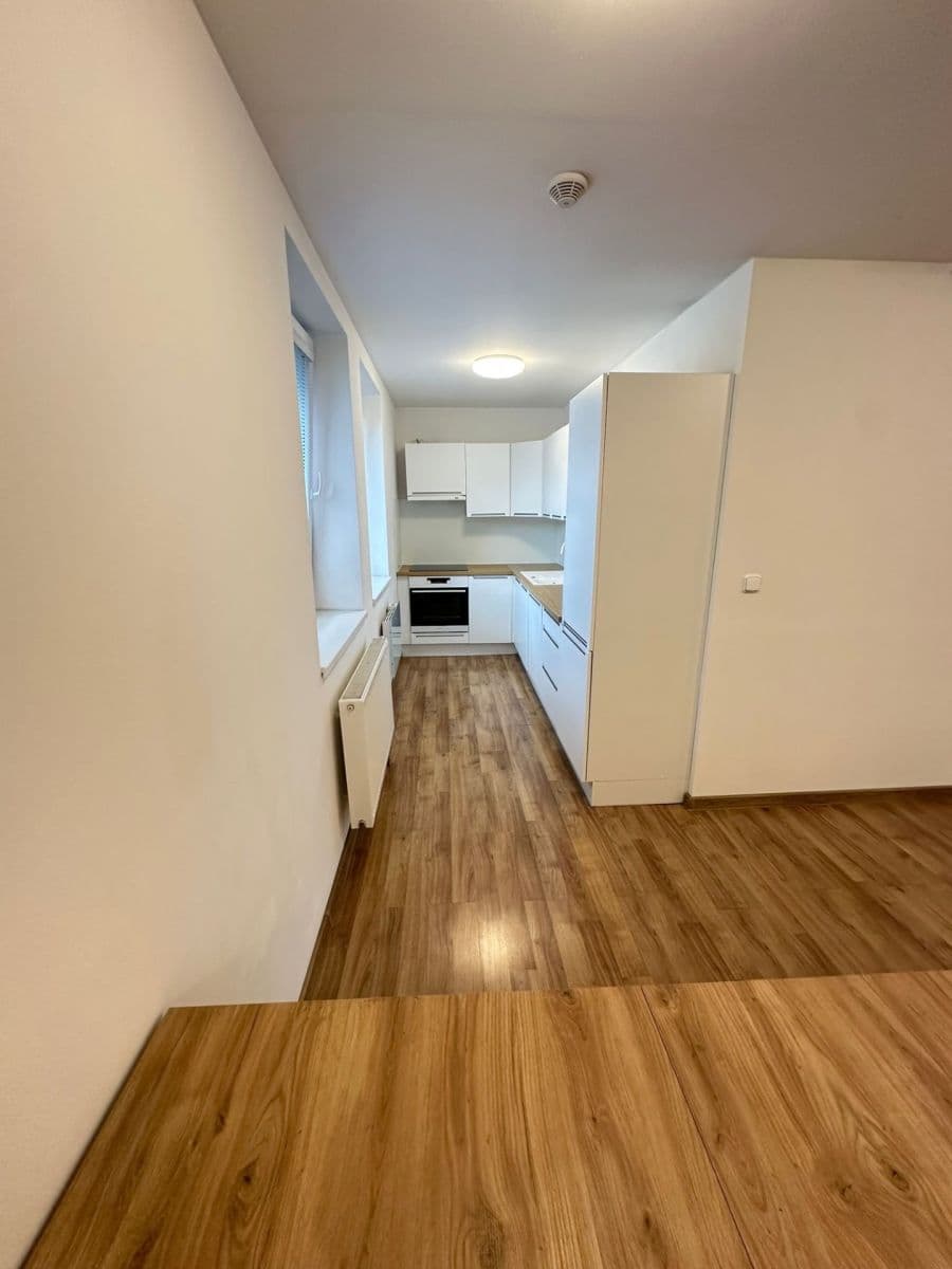 Prenájom bytu 2-izbový 70 m², Před Ústavem, Praha, Praha Prenájom bytu 2-izbový 70 m², Před Ústavem, Praha, Praha