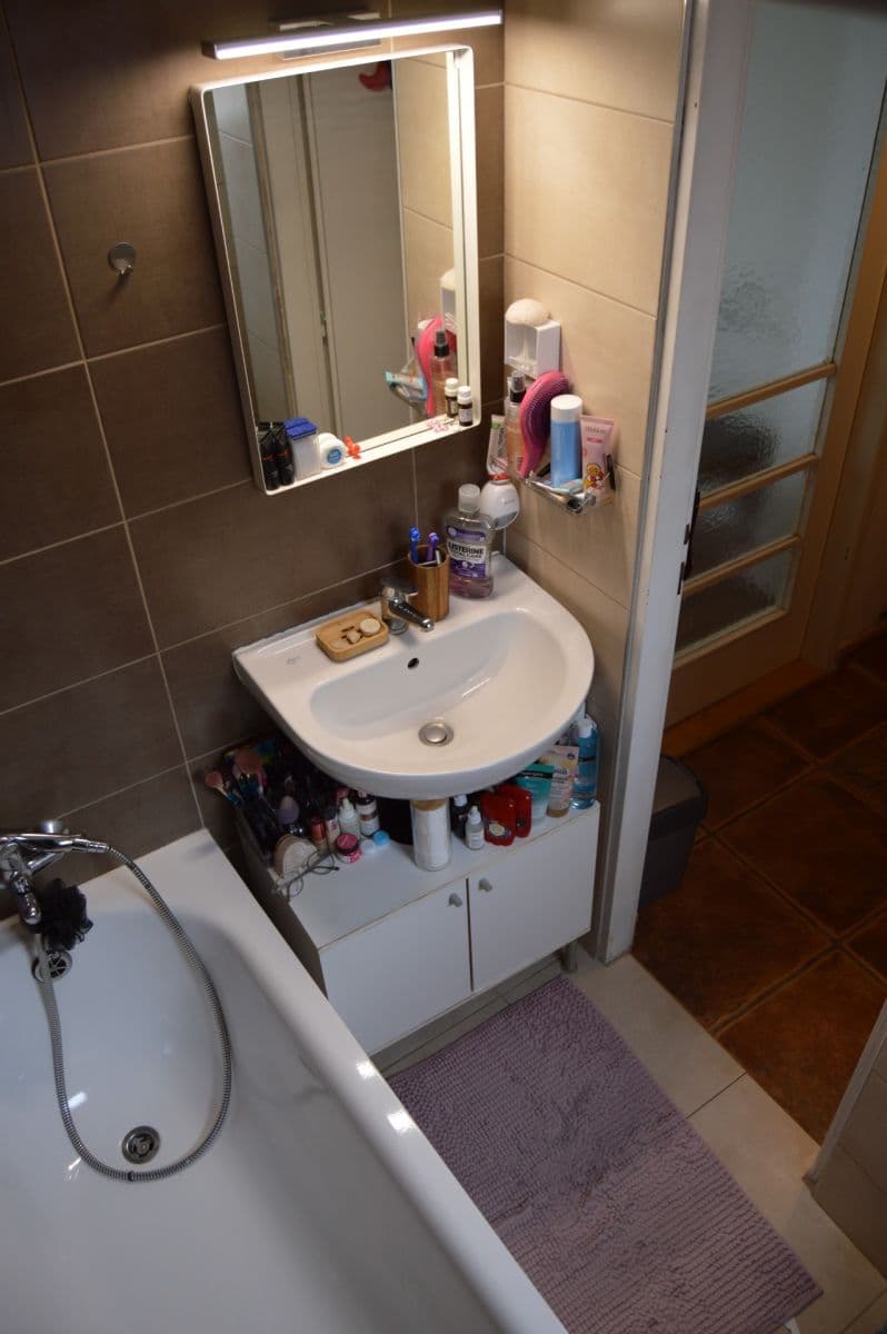 Prenájom bytu 1-izbový 27 m², Újezd, Praha, Praha Prenájom bytu 1-izbový 27 m², Újezd, Praha, Praha