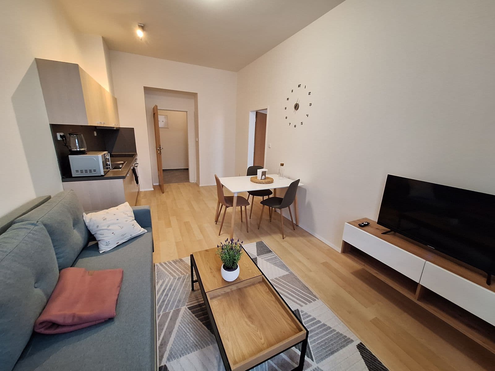 Prenájom bytu 50 m², Spojovací, Praha, Praha Prenájom bytu 50 m², Spojovací, Praha, Praha