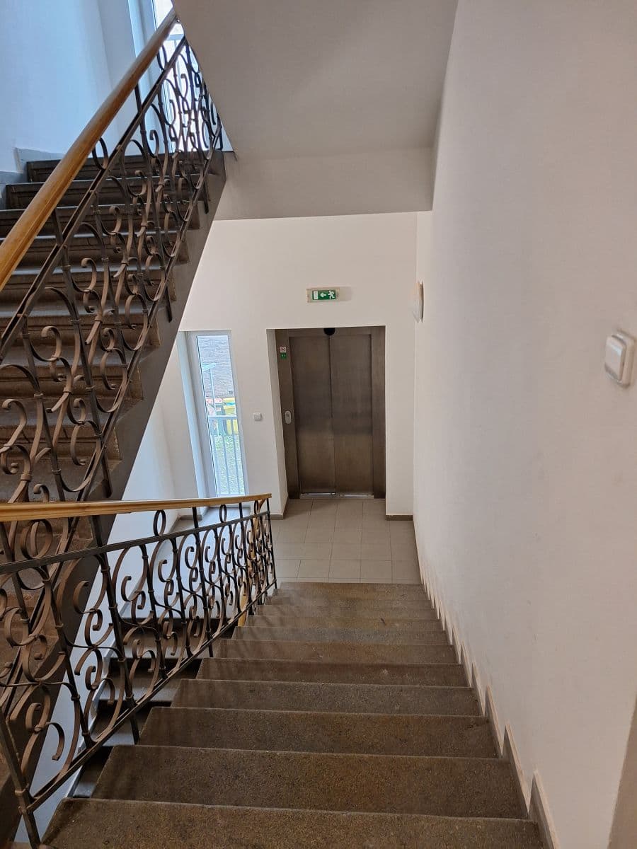 Prenájom bytu 50 m², Spojovací, Praha, Praha Prenájom bytu 50 m², Spojovací, Praha, Praha