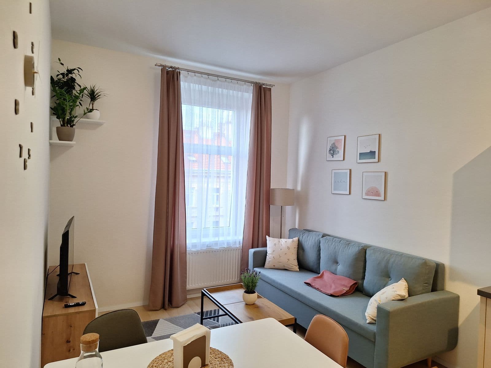 Prenájom bytu 50 m², Spojovací, Praha, Praha Prenájom bytu 50 m², Spojovací, Praha, Praha