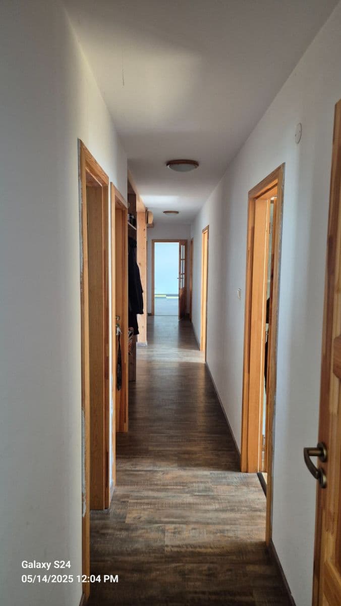 Prenájom domu 154 m², pozemek 1.435 m², nám. sv. Jana, Újezd u Brna, Jihomoravský kraj Prenájom domu 154 m², pozemek 1.435 m², nám. sv. Jana, Újezd u Brna, Jihomoravský kraj