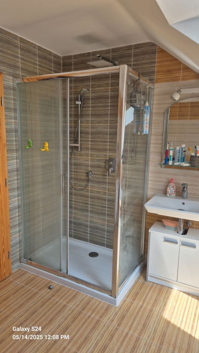Prenájom domu 154 m², pozemek 1.435 m², nám. sv. Jana, Újezd u Brna, Jihomoravský kraj Prenájom domu 154 m², pozemek 1.435 m², nám. sv. Jana, Újezd u Brna, Jihomoravský kraj