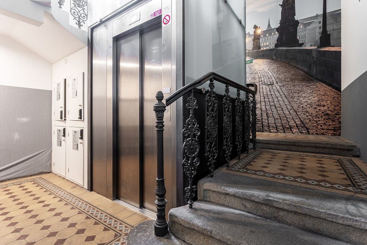 Prenájom bytu 2-izbový 60 m², Staropramenná, Praha, Praha Prenájom bytu 2-izbový 60 m², Staropramenná, Praha, Praha