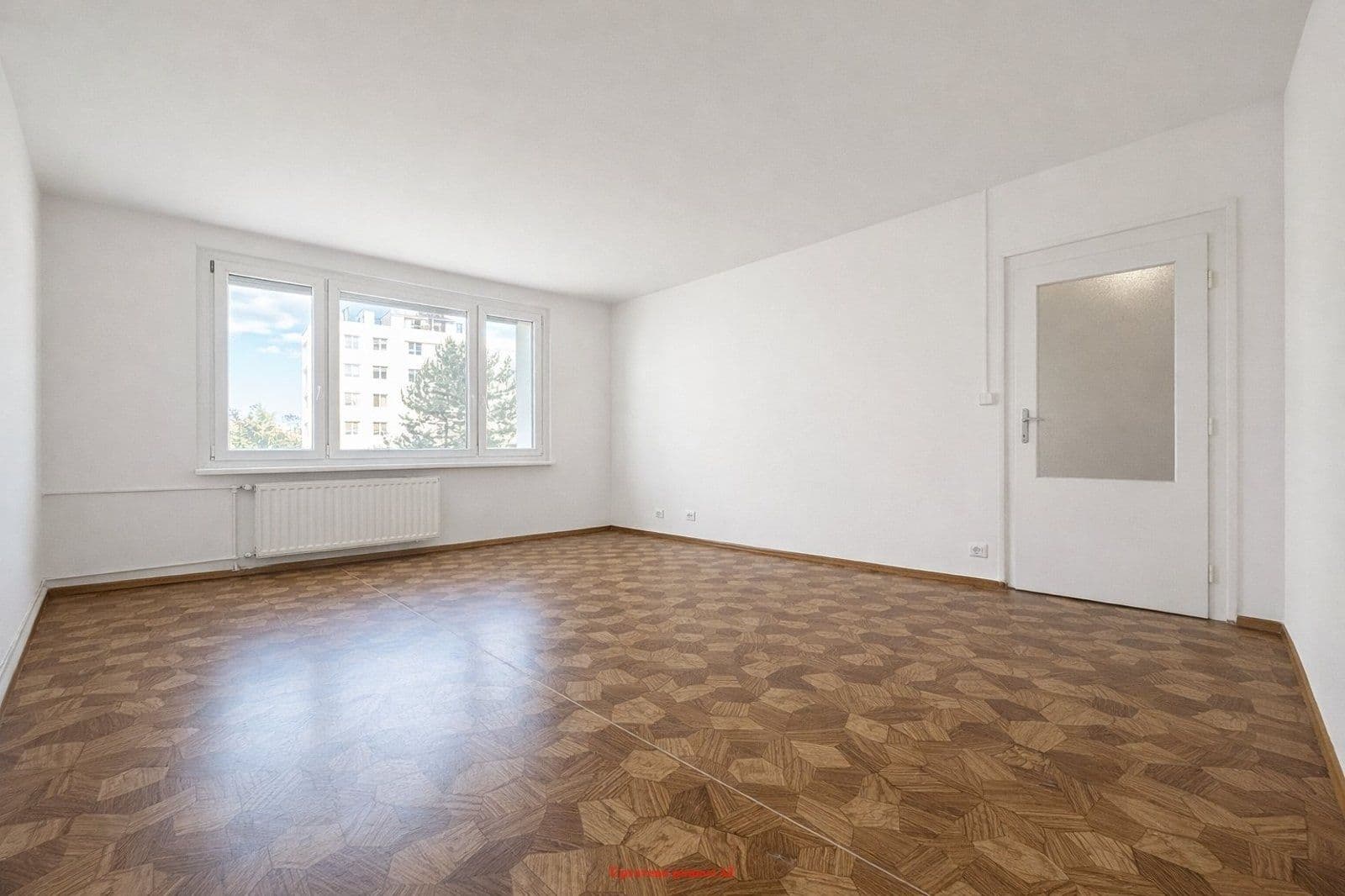 Prenájom bytu 1-izbový 38 m², Jaroslava Vrchlického, Karviná, Moravskoslezský kraj Prenájom bytu 1-izbový 38 m², Jaroslava Vrchlického, Karviná, Moravskoslezský kraj