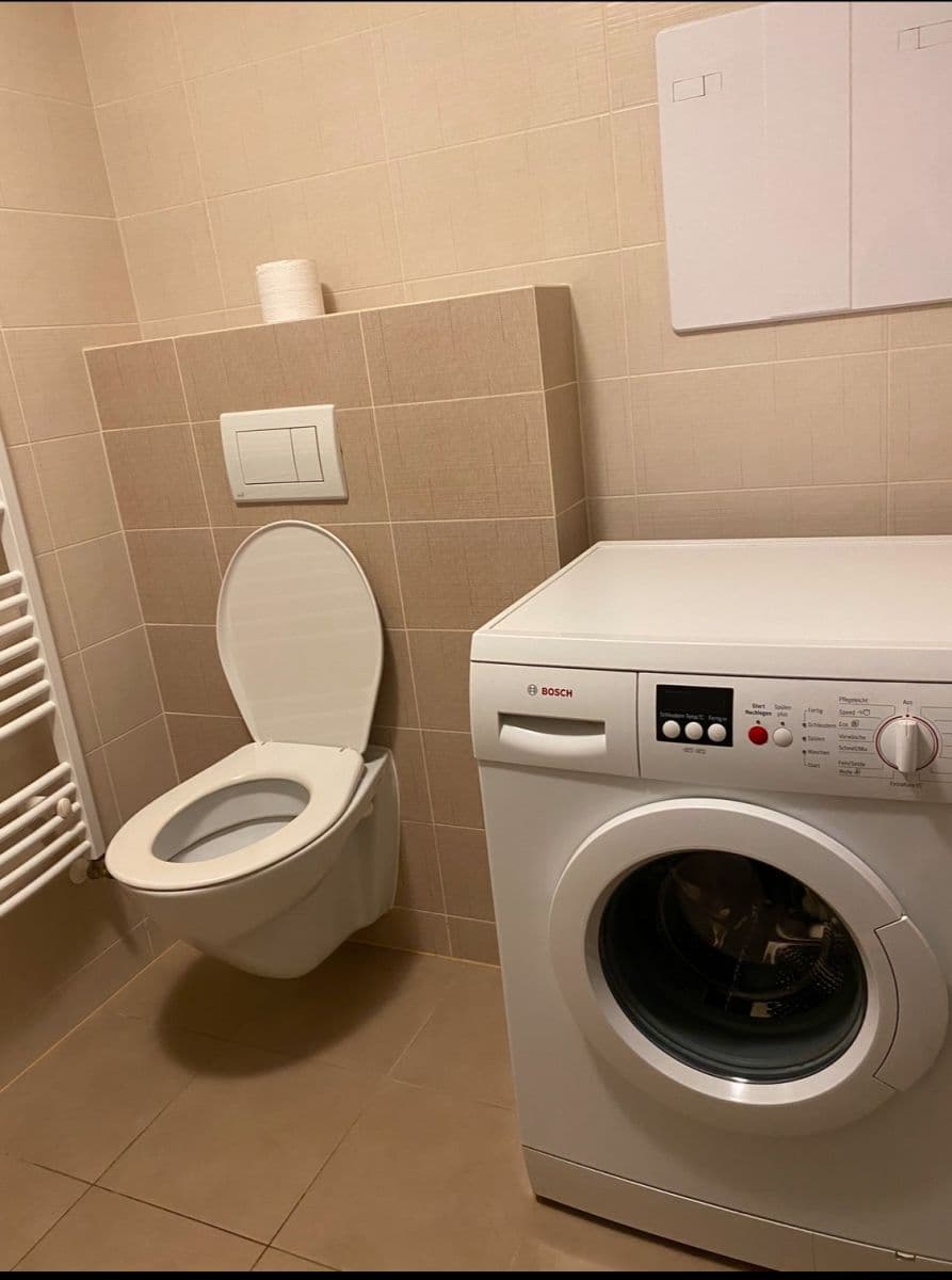 Prenájom bytu 2-izbový 54 m², Jablonského, Plzeň, Plzeňský kraj Prenájom bytu 2-izbový 54 m², Jablonského, Plzeň, Plzeňský kraj