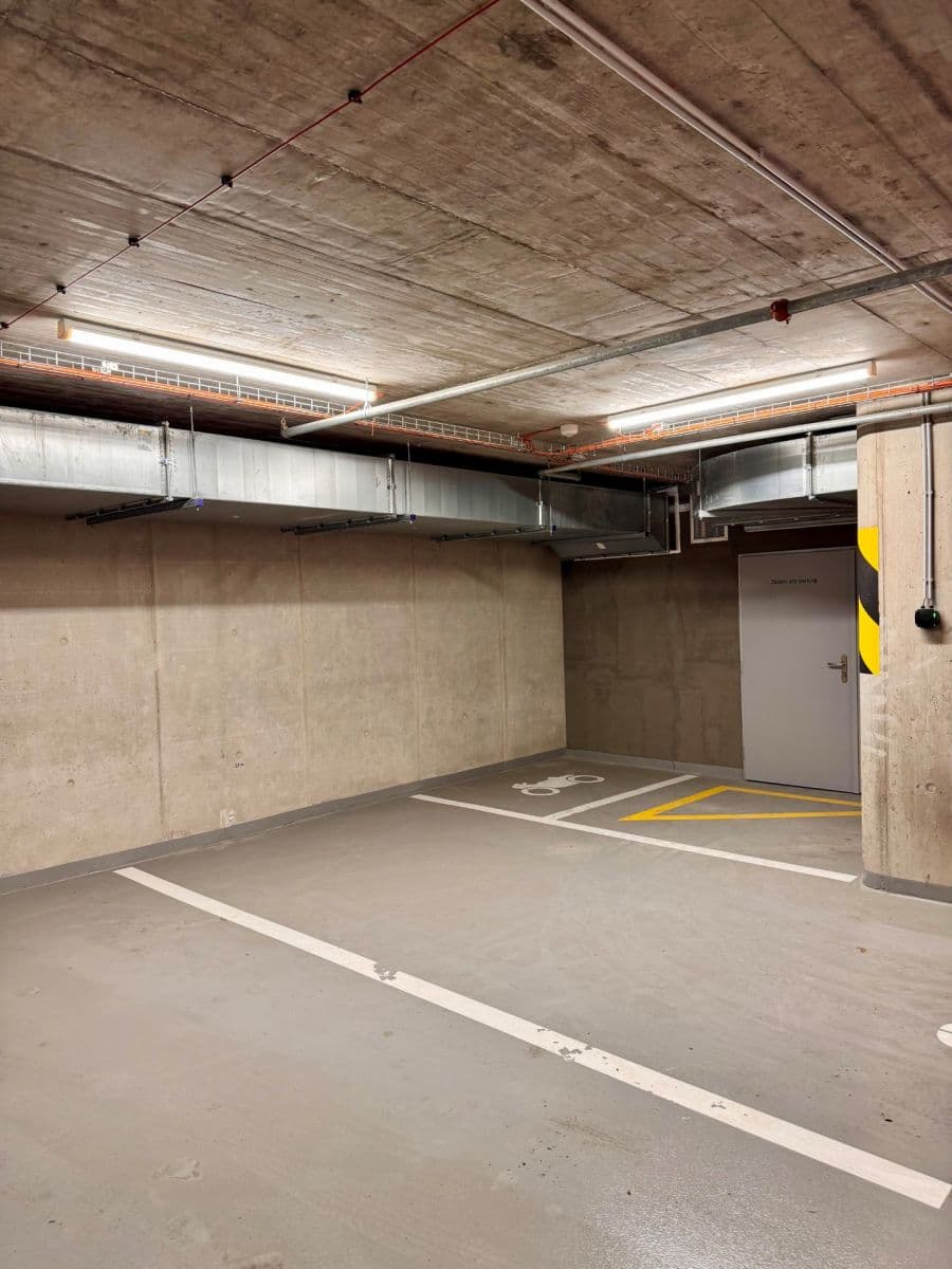 Prenájom bytu 3-izbový 82 m², 28. října, Ostrava, Moravskoslezský kraj Prenájom bytu 3-izbový 82 m², 28. října, Ostrava, Moravskoslezský kraj