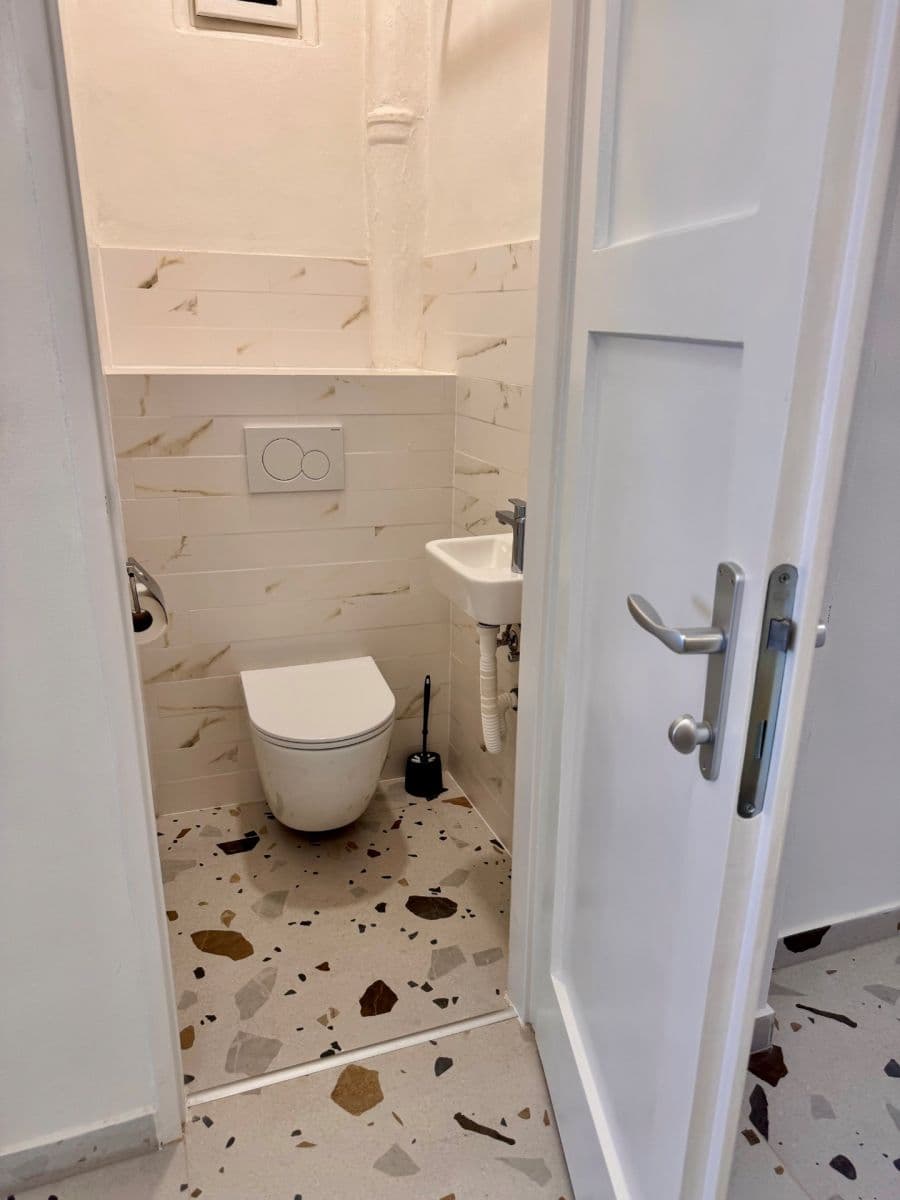 Prenájom bytu 3-izbový 82 m², 28. října, Ostrava, Moravskoslezský kraj Prenájom bytu 3-izbový 82 m², 28. října, Ostrava, Moravskoslezský kraj