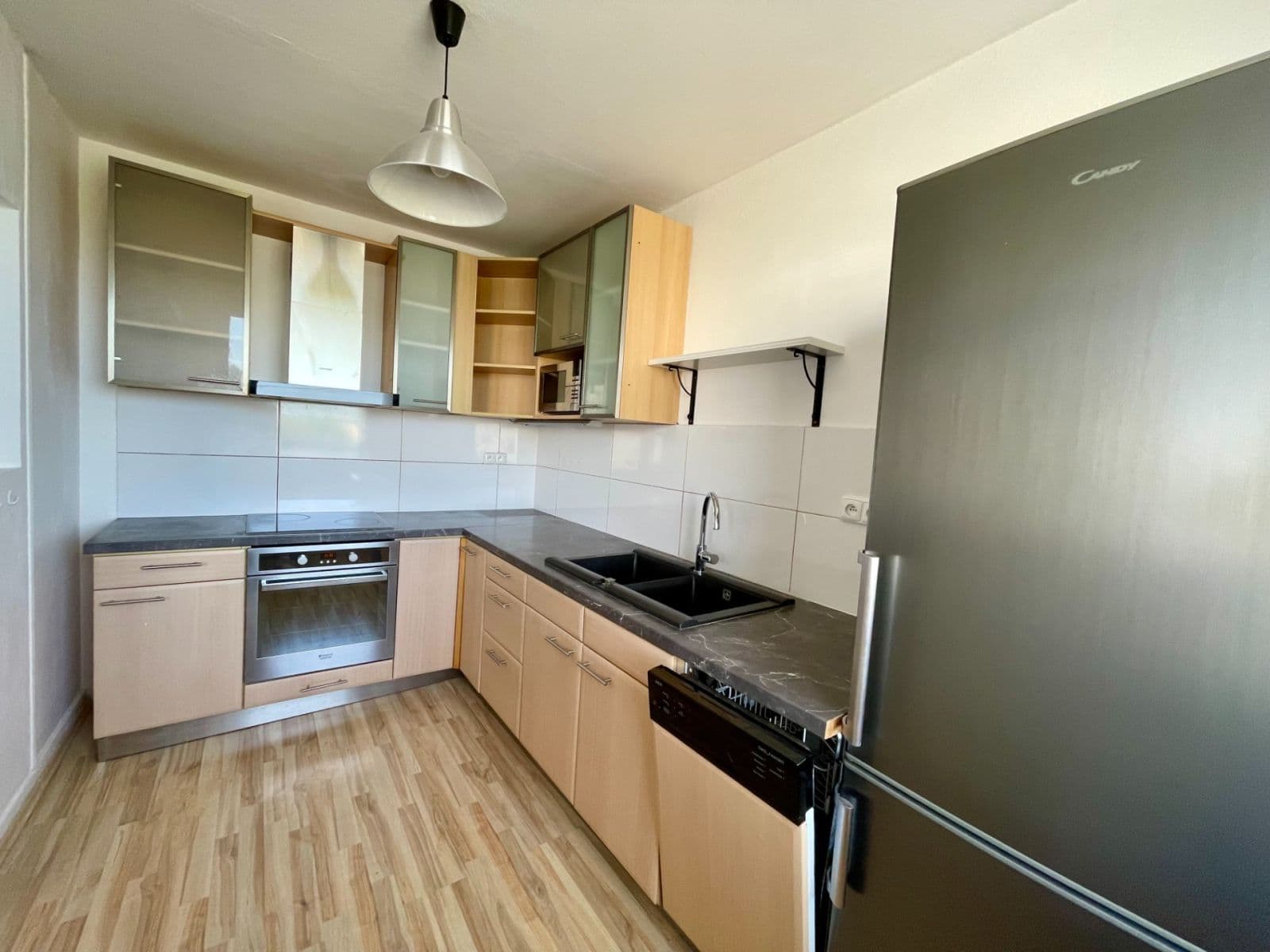Prenájom bytu 3-izbový 80 m², Na Chobotě, Praha, Praha Prenájom bytu 3-izbový 80 m², Na Chobotě, Praha, Praha