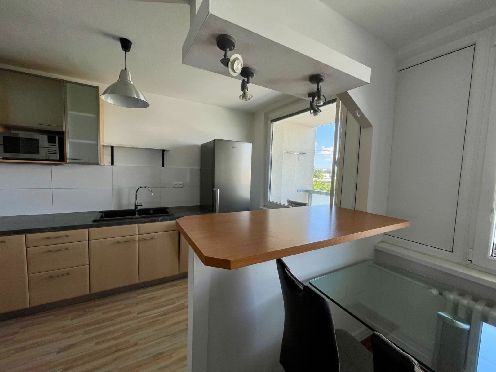 Prenájom bytu 3-izbový 80 m², Na Chobotě, Praha, Praha Prenájom bytu 3-izbový 80 m², Na Chobotě, Praha, Praha