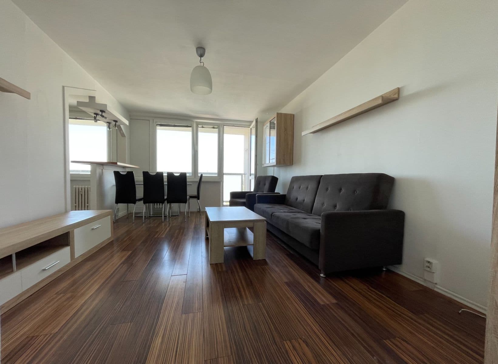 Prenájom bytu 3-izbový 80 m², Na Chobotě, Praha, Praha Prenájom bytu 3-izbový 80 m², Na Chobotě, Praha, Praha