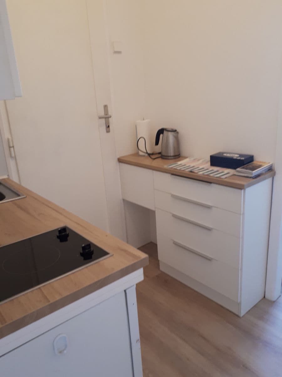 Prenájom bytu 30 m², Bubenská, Praha, Praha Prenájom bytu 30 m², Bubenská, Praha, Praha