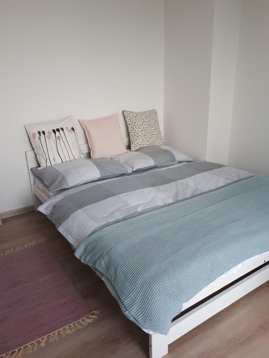 Prenájom bytu 30 m², Bubenská, Praha, Praha Prenájom bytu 30 m², Bubenská, Praha, Praha