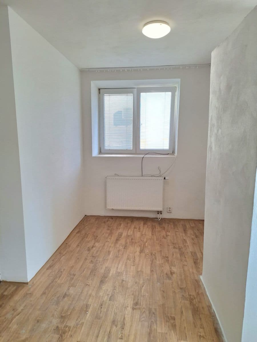 Prenájom bytu 1-izbový 30 m², Čistá, Středočeský kraj Prenájom bytu 1-izbový 30 m², Čistá, Středočeský kraj