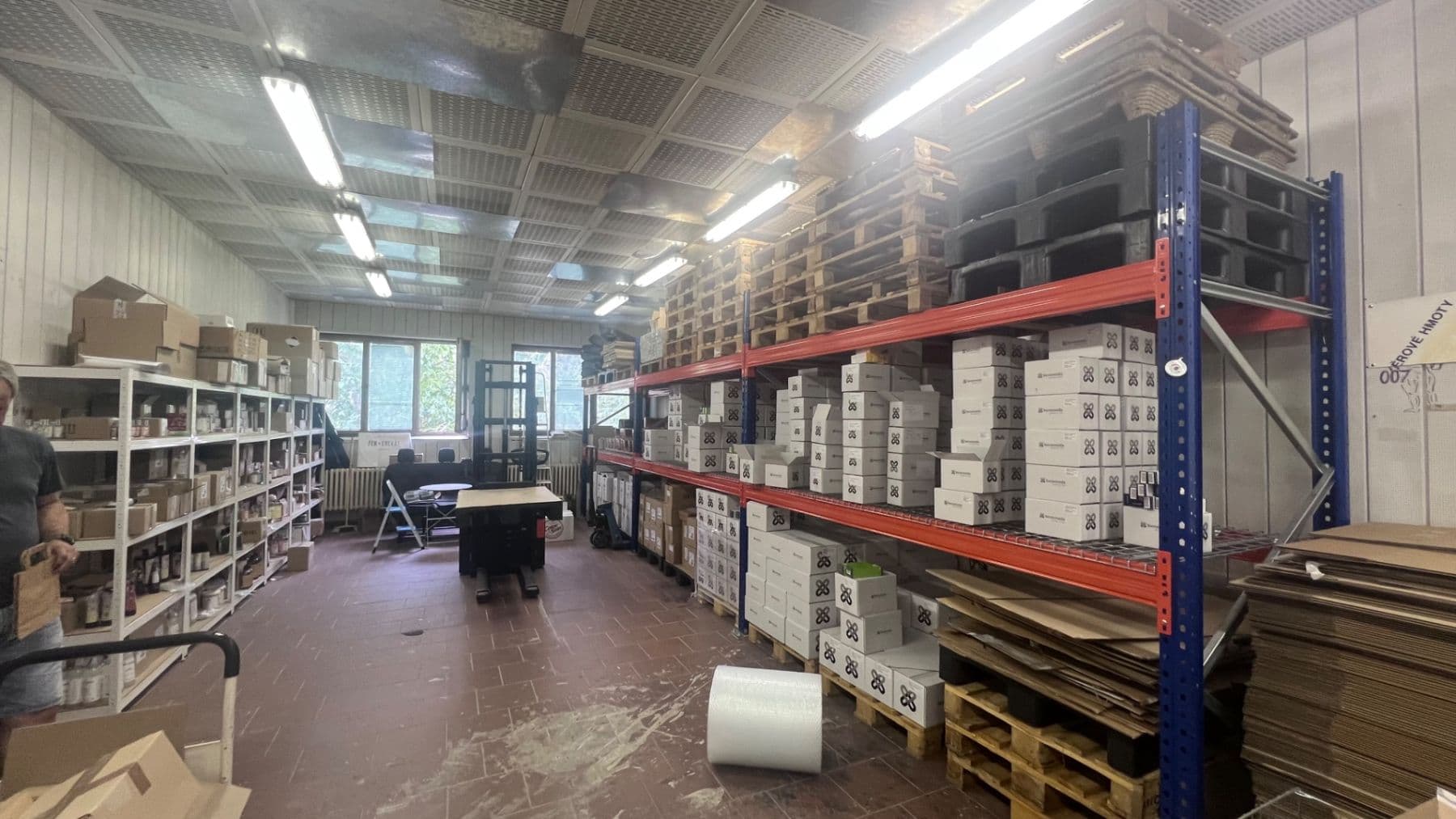 Prenájom nebytového priestoru 90 m², Barrandova, Praha, Praha Prenájom nebytového priestoru 90 m², Barrandova, Praha, Praha