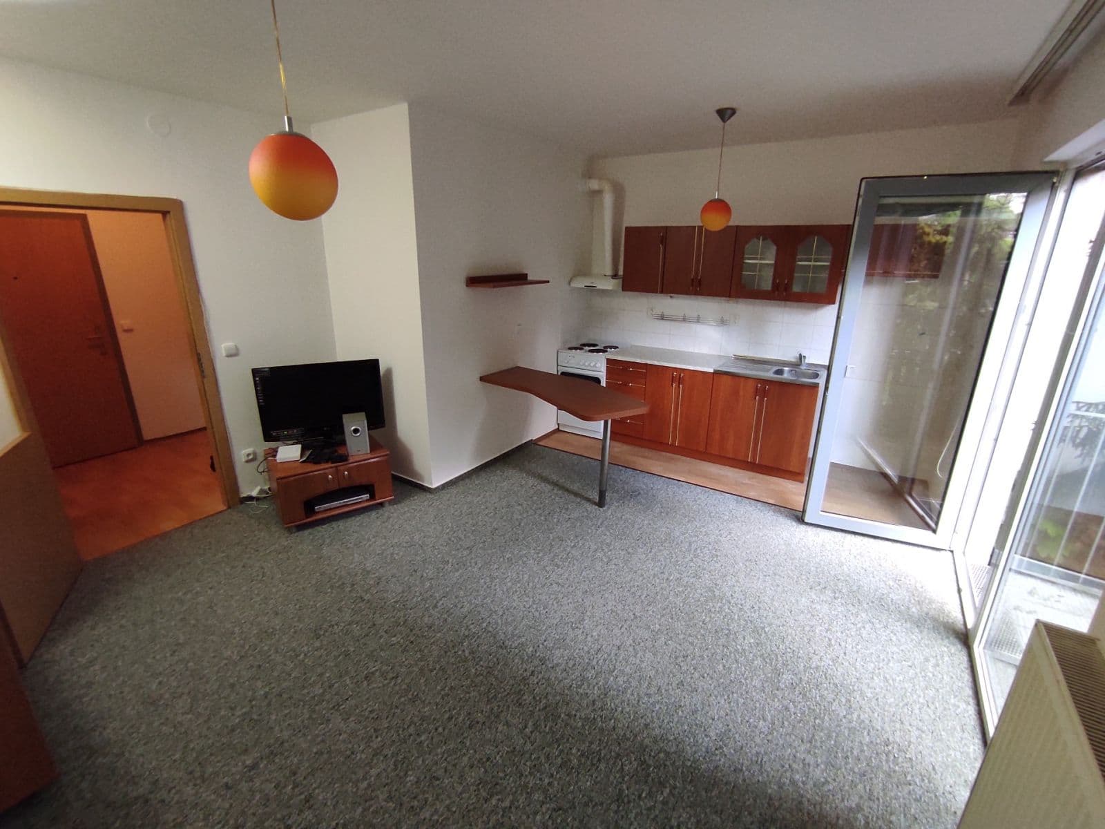 Prenájom bytu 1-izbový 49 m², Hedvábná, Liberec, Liberecký kraj Prenájom bytu 1-izbový 49 m², Hedvábná, Liberec, Liberecký kraj