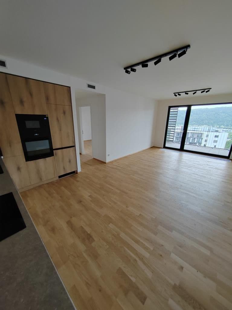 Prenájom bytu 2-izbový 73 m², Mezi Vodami, Praha, Praha Prenájom bytu 2-izbový 73 m², Mezi Vodami, Praha, Praha