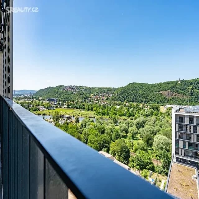 Prenájom bytu 2-izbový 73 m², Mezi Vodami, Praha, Praha Prenájom bytu 2-izbový 73 m², Mezi Vodami, Praha, Praha