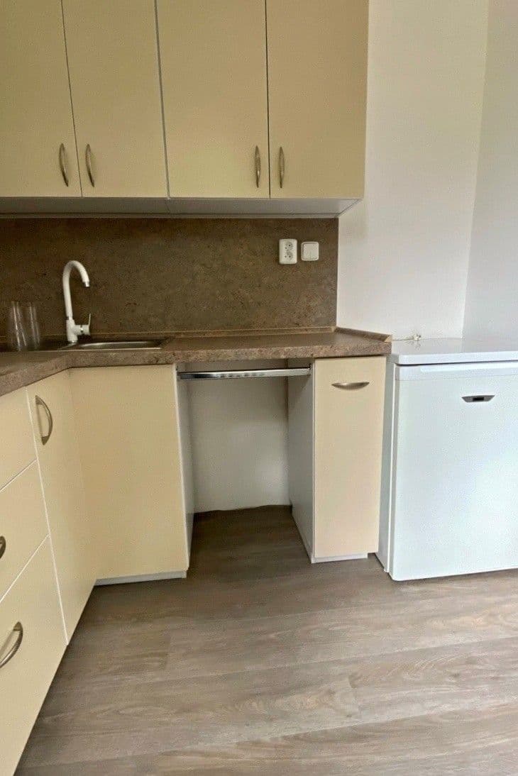 Prenájom bytu 2-izbový 48 m², Litoměřická, Štětí, Ústecký kraj Prenájom bytu 2-izbový 48 m², Litoměřická, Štětí, Ústecký kraj
